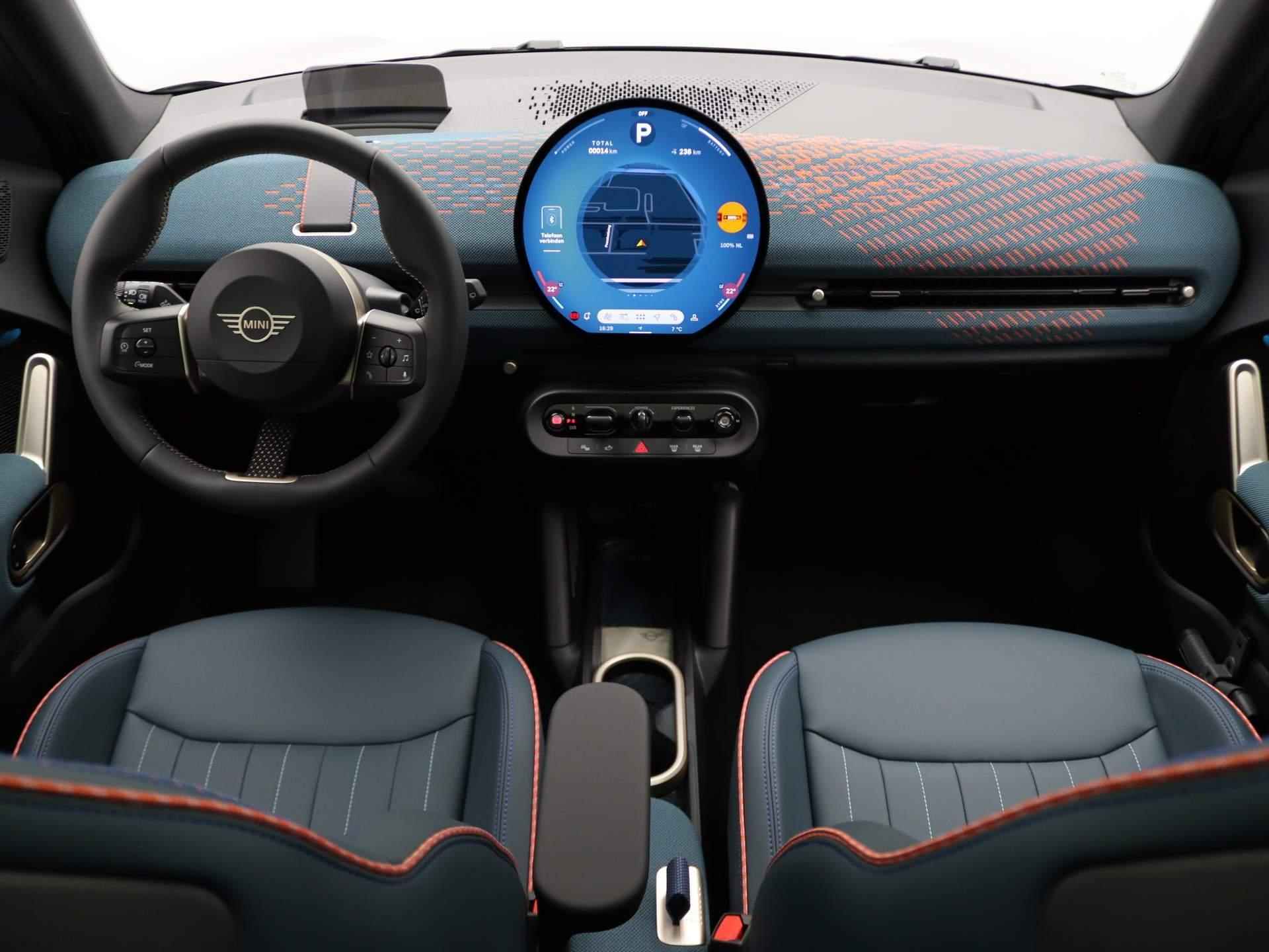 MINI Aceman SE John Cooper Works Pakket M + Glazen panoramadak + Driving Assistant + Parking Assistant + Elektrisch verwarmde voorstoelen +19'' + LED - 38/46