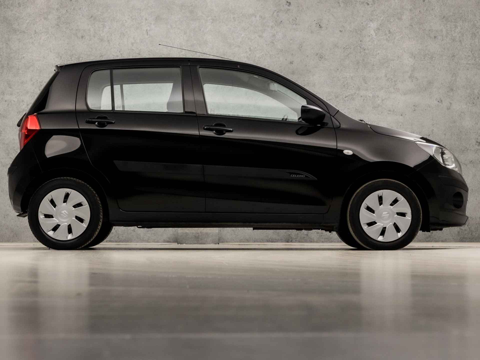 Suzuki Celerio 1.0 Design (AIRCO, BLUETOOTH, ALL SEASON BANDEN, SPORTSTOELEN, ISOFIX, ELEKTRISCH PAKKET, - 4/29