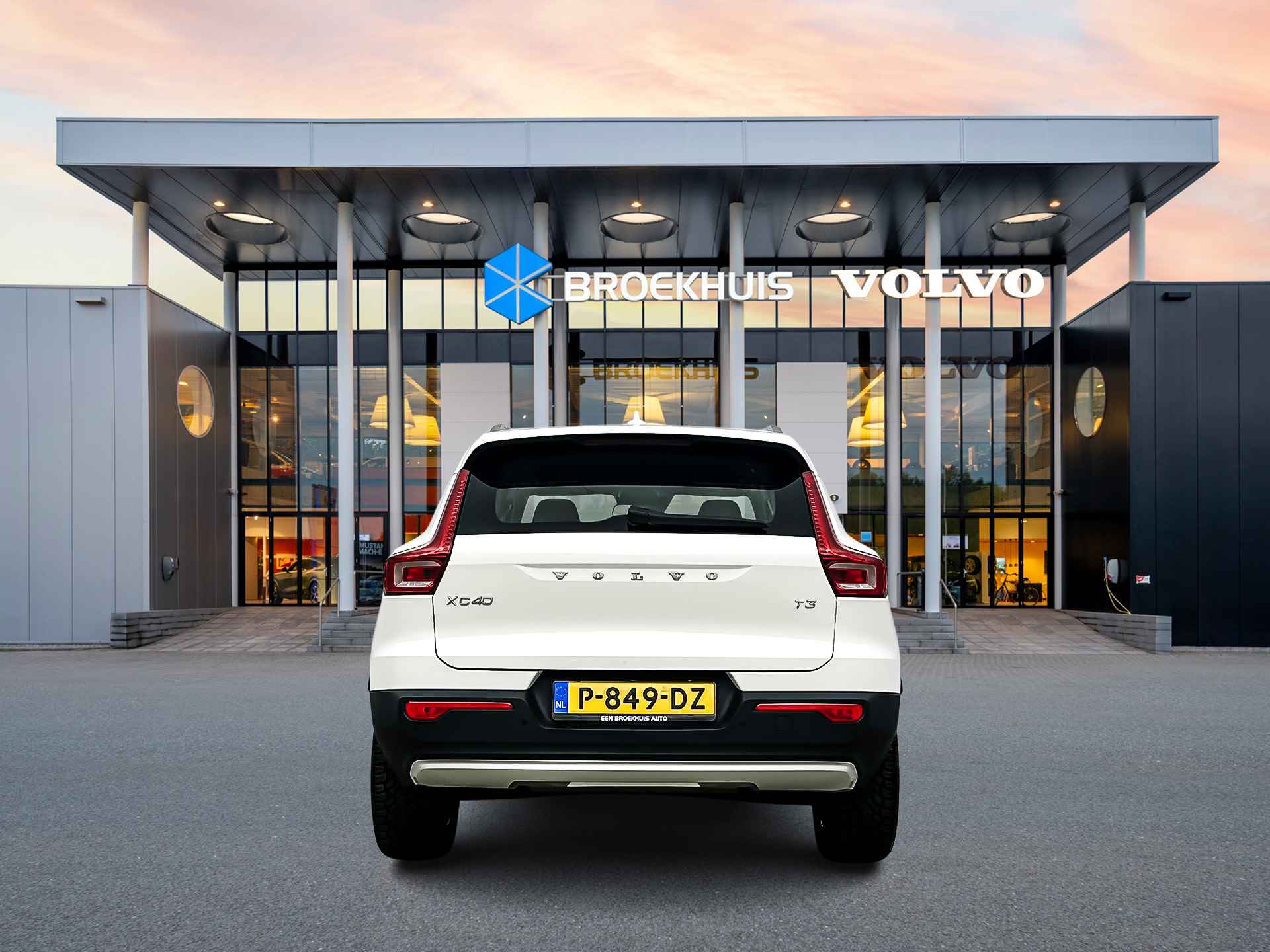 Volvo XC40 T3 Momentum | 18" | Harman Kardon | Navigatie | Parkeersensoren V+A | Climate control - 7/28