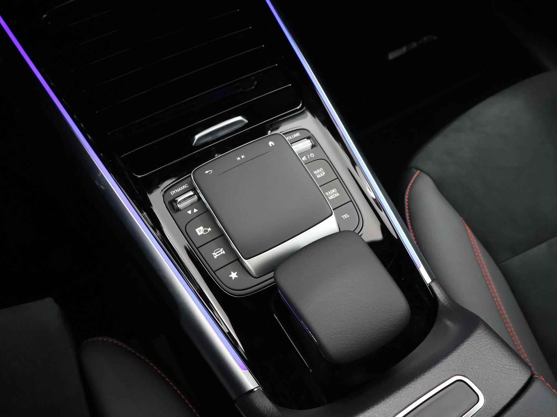 Mercedes-Benz EQB 250+ AMG NIGHT Sport Edition 71kWh | Panoramadak | Adaptief Onderstel | Keyless Entry | Dodehoekassistent | Stoelverwarming | Sfeerverlichting | Achteruitrijcamera | MBUX Augmented Reality | 20" Multispaaks AMG velgen | - 31/52