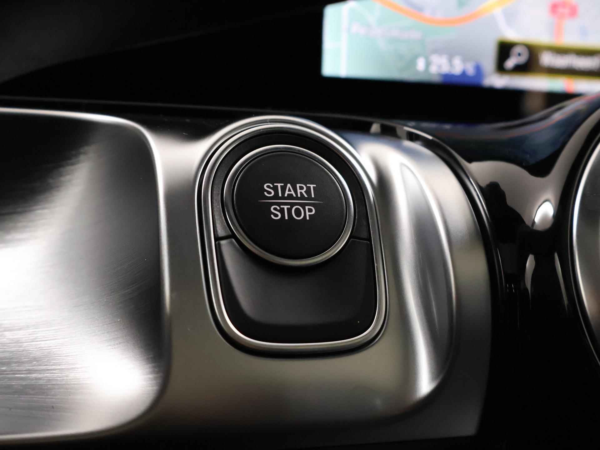 Mercedes-Benz EQB 250+ AMG NIGHT Sport Edition 71kWh | Panoramadak | Adaptief Onderstel | Keyless Entry | Dodehoekassistent | Stoelverwarming | Sfeerverlichting | Achteruitrijcamera | MBUX Augmented Reality | 20" Multispaaks AMG velgen | - 38/52