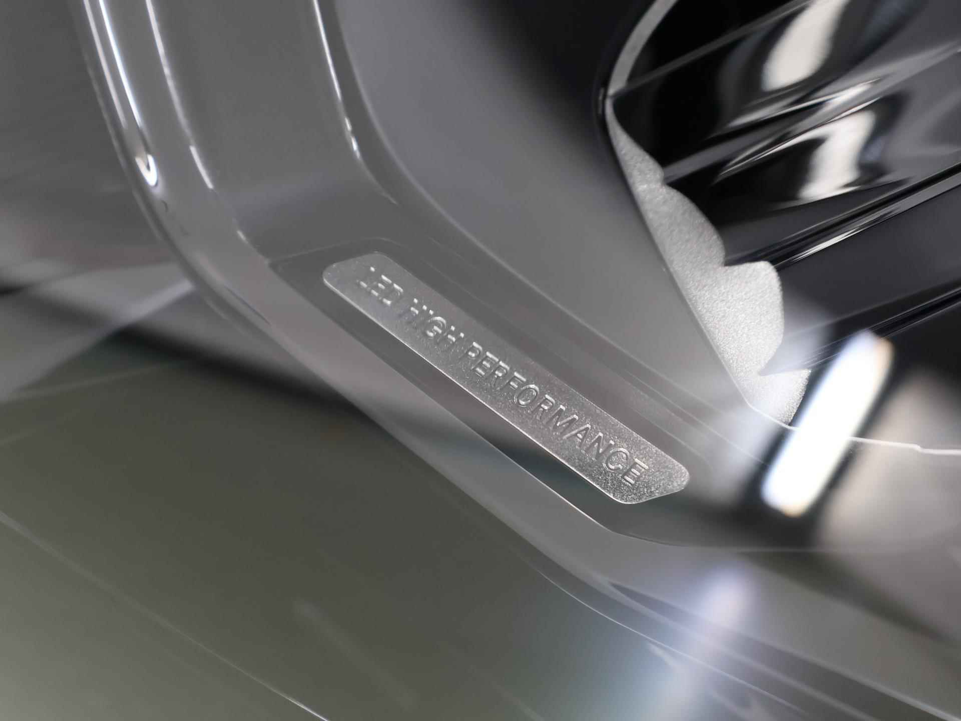 Mercedes-Benz EQB 250+ AMG NIGHT Sport Edition 71kWh | Panoramadak | Adaptief Onderstel | Keyless Entry | Dodehoekassistent | Stoelverwarming | Sfeerverlichting | Achteruitrijcamera | MBUX Augmented Reality | 20" Multispaaks AMG velgen | - 49/52