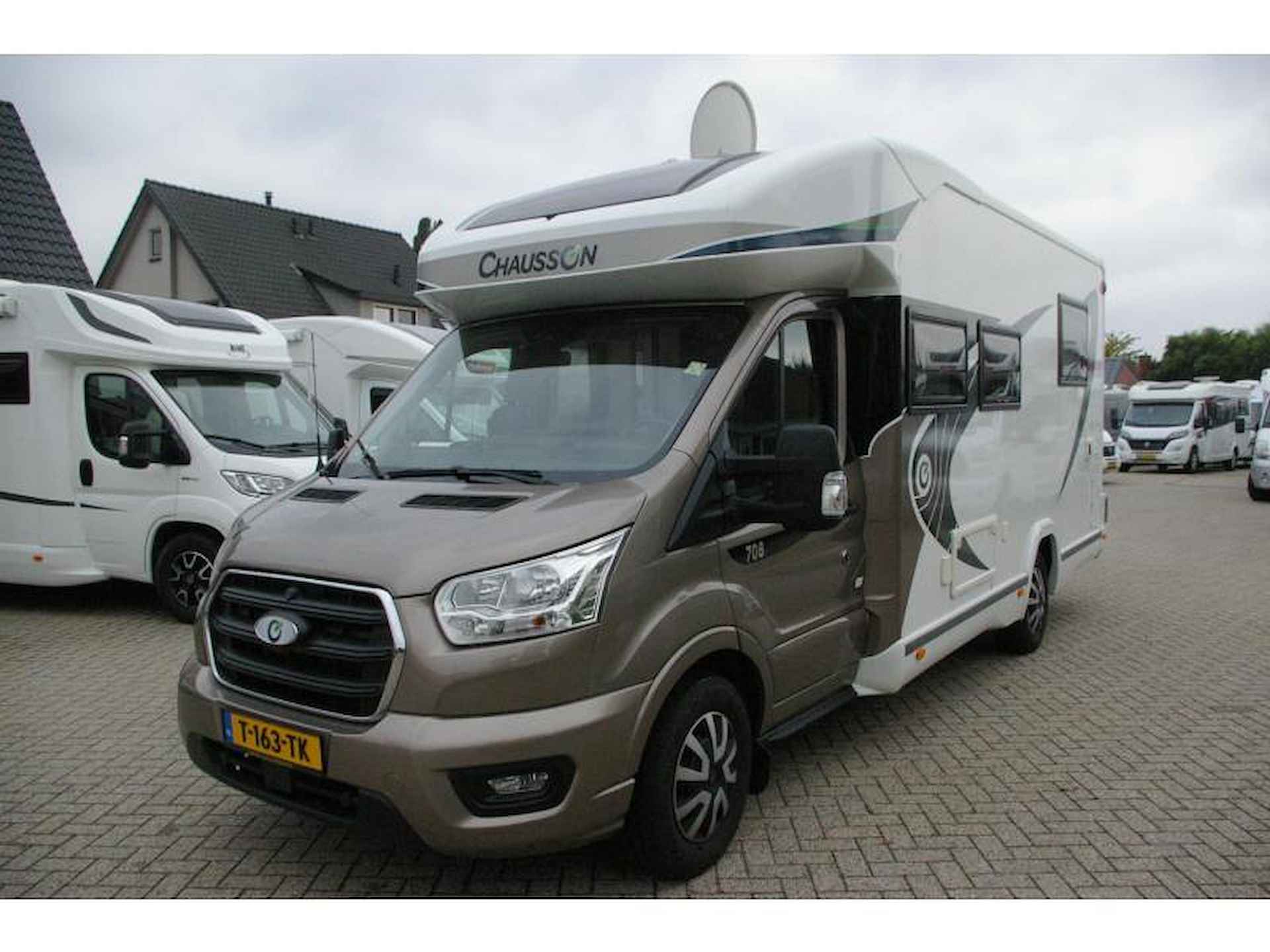 Chausson Anniversary 708 Automaat, Level systeem. - 4/21