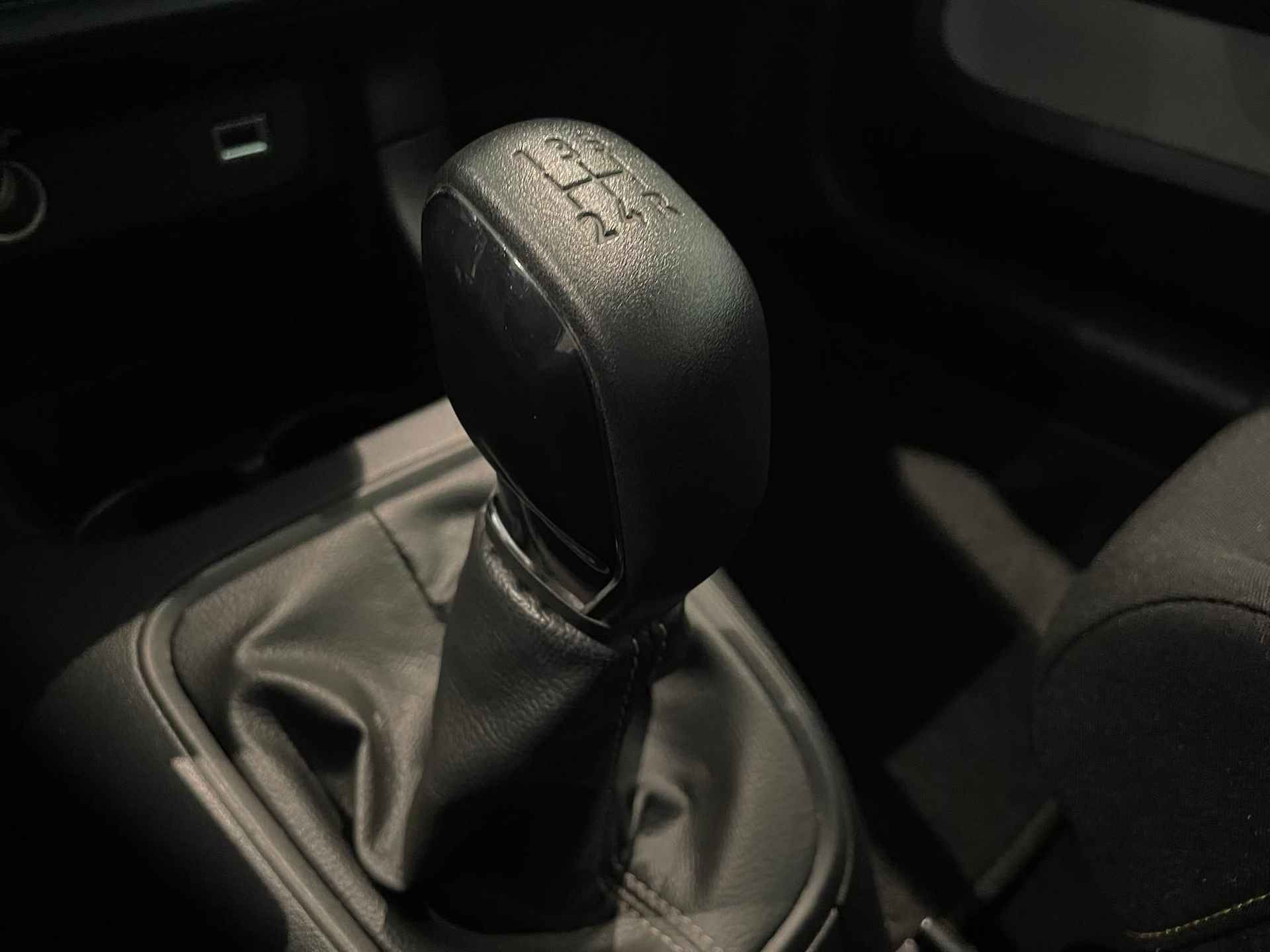 Citroen C3 S&S Feel Edition | Apple Carplay/Android Auto | Parkeersensoren | Climate control - 18/29