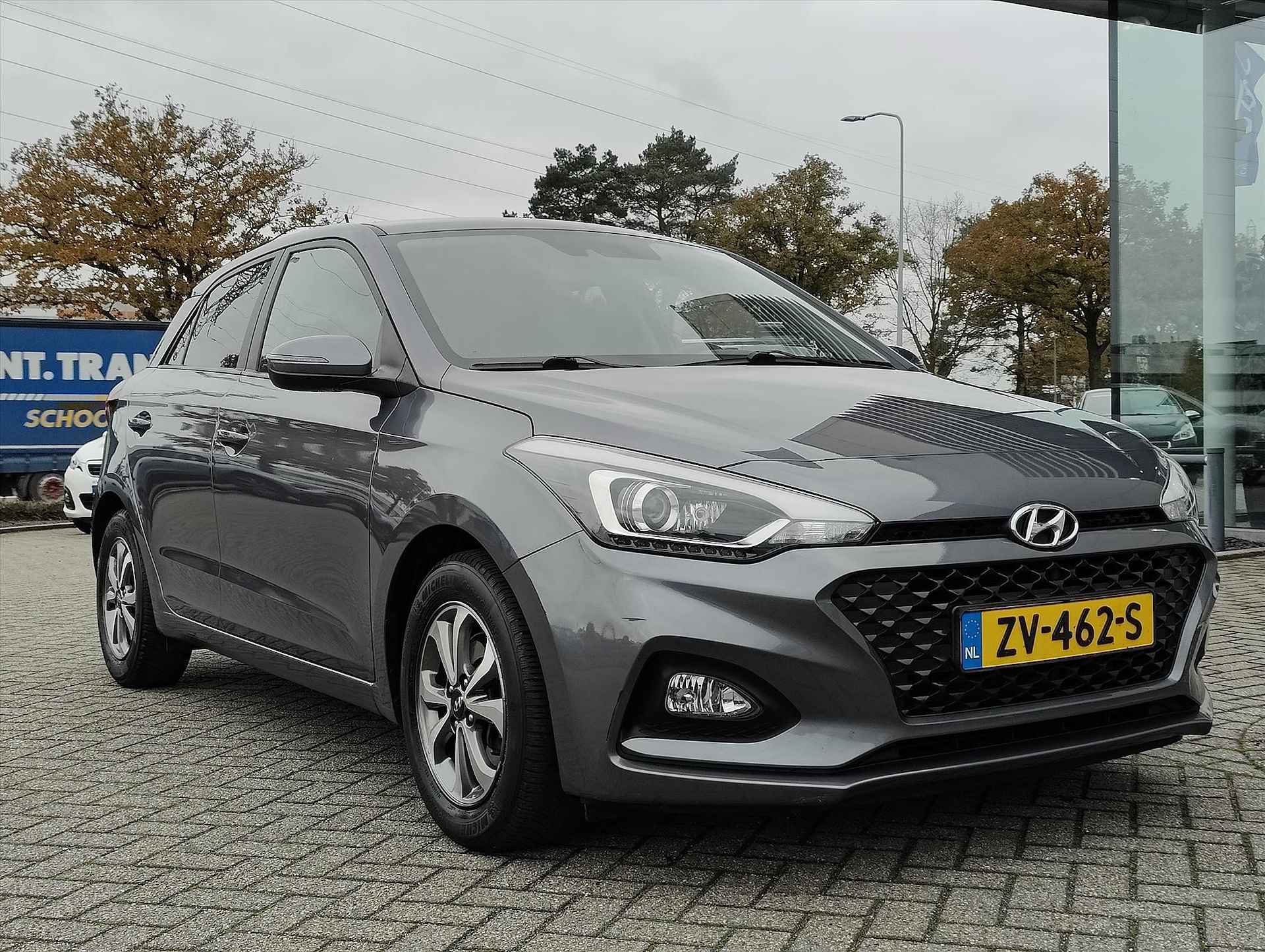 HYUNDAI I20 1.0 T-GDI Blue 100PK Comfort | Cruise Control | Climate Control | Android & Apple Carplay | Camera Achter | Sensoren Achter | - 30/37