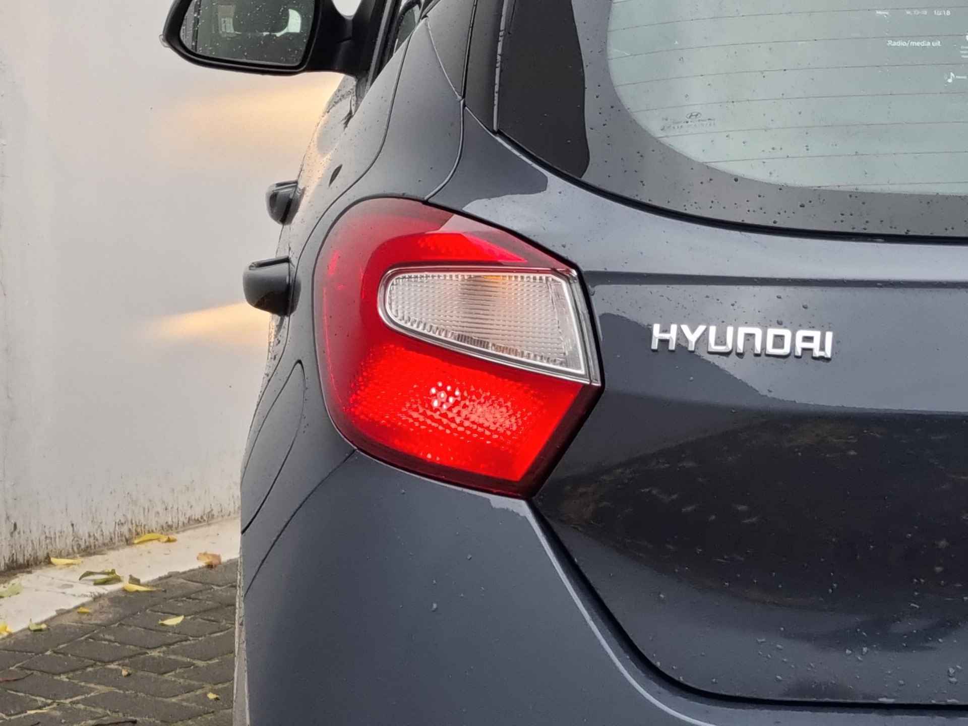 Hyundai i10 1.0 Comfort 5-zits Automaat / Origineel NL / Navigatie via Android Auto/Apple Carplay / - 20/35