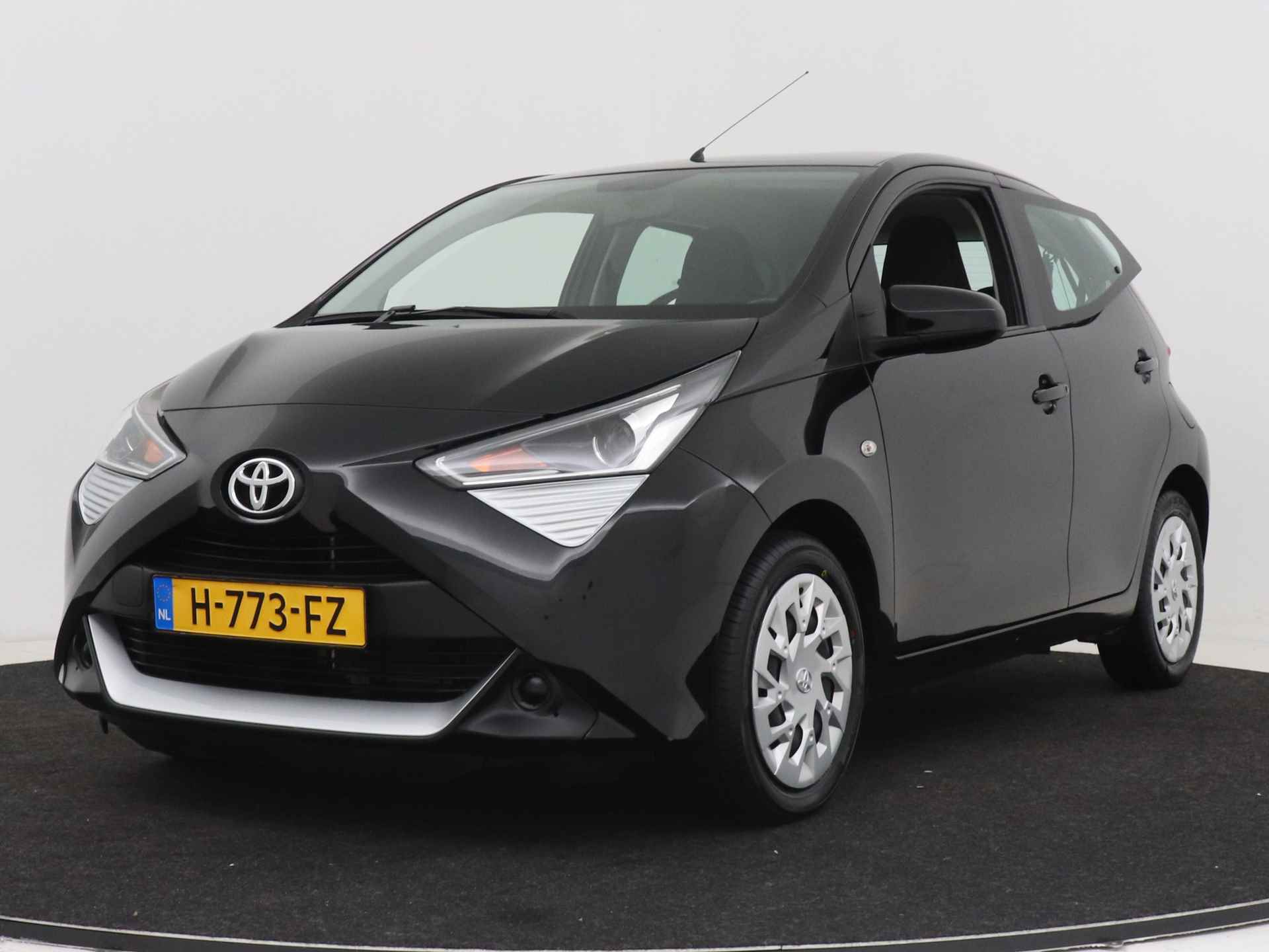 Toyota Aygo 1.0 VVT-i x-play | Camera | Airco | Apple Carplay/Android Auto | - 15/39