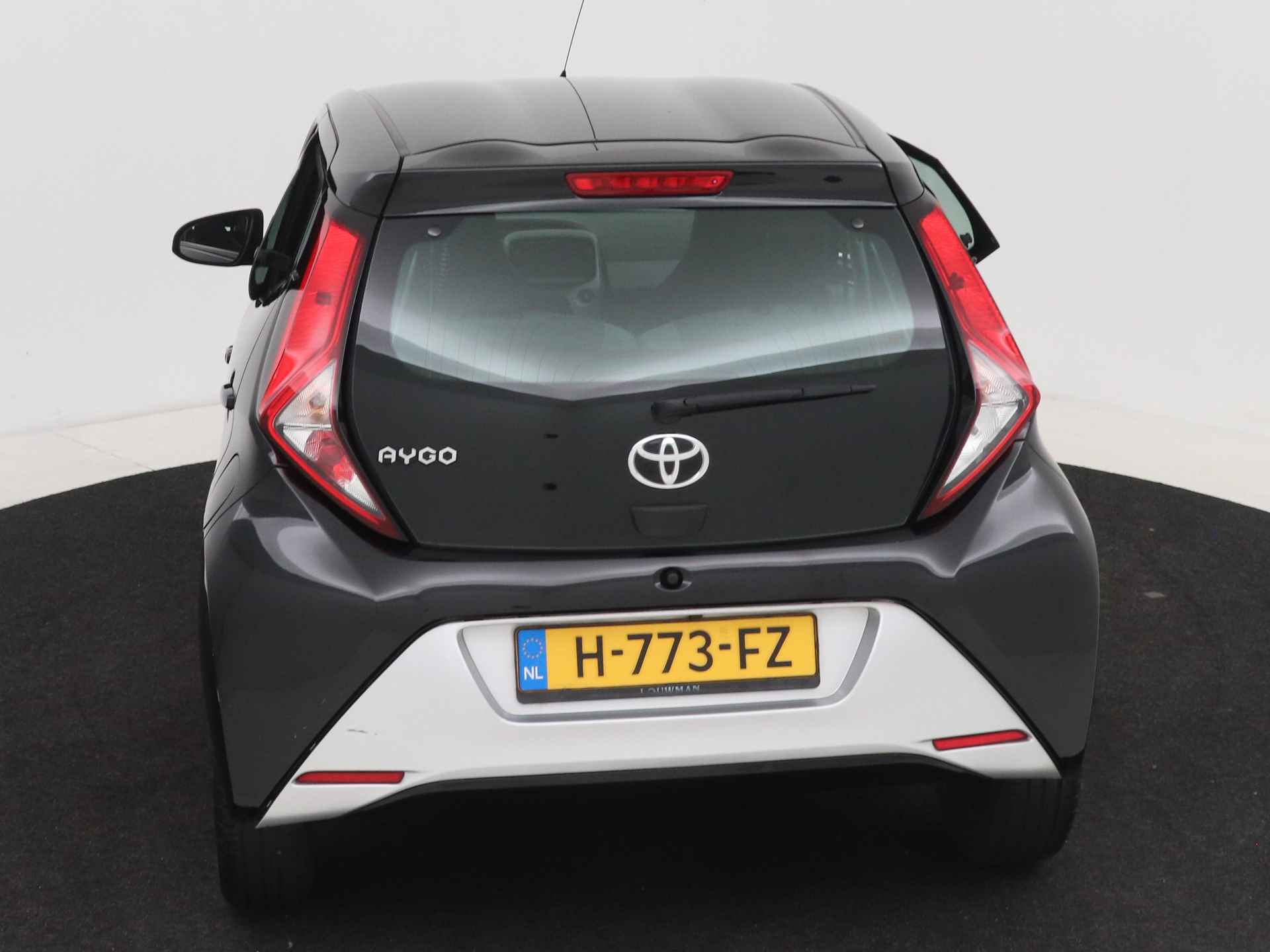 Toyota Aygo 1.0 VVT-i x-play | Camera | Airco | Apple Carplay/Android Auto | - 34/39