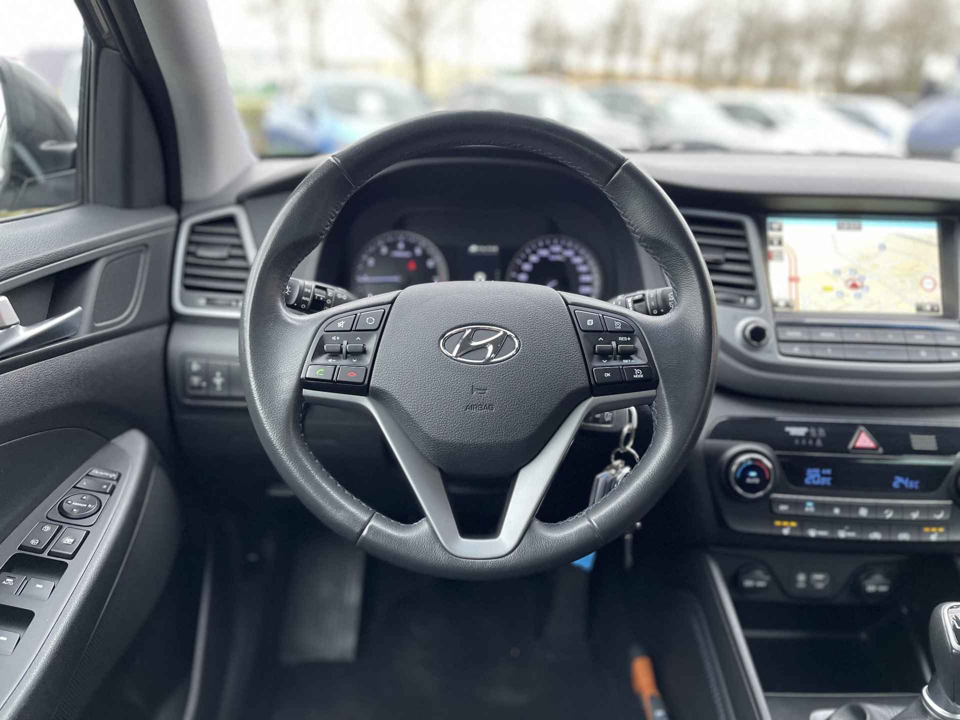 Hyundai Tucson 1.6 GDi Comfort | Trekhaak | Navigatie | Camera | Stoelverwarming | Cruise & Climate Control | 19'' Velgen | Rijklaarprijs! - 14/27