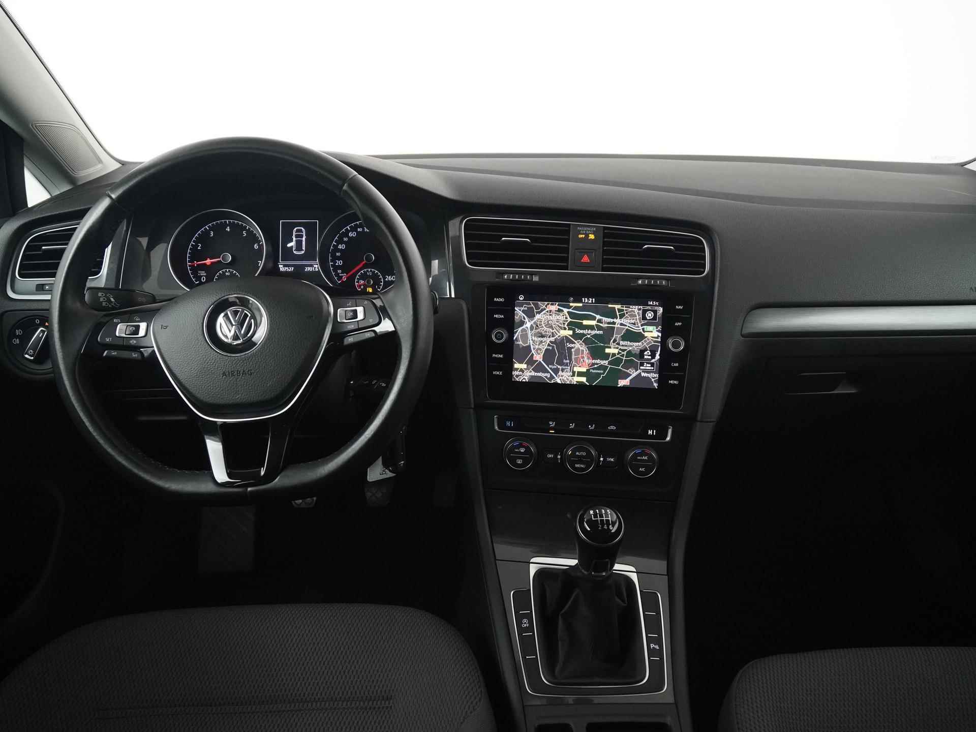 Volkswagen Golf 1.0 TSI Comfortline | Navigatie | Apple Carplay | Adapt Cruise | Zondag Open! - 5/33