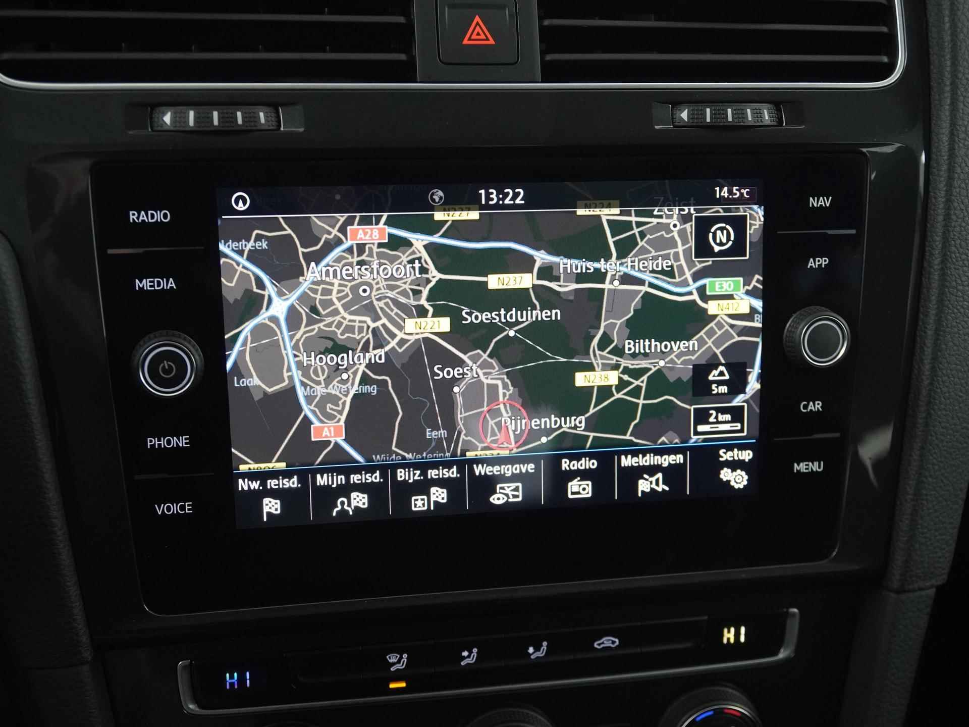 Volkswagen Golf 1.0 TSI Comfortline | Navigatie | Apple Carplay | Adapt Cruise | Zondag Open! - 12/33