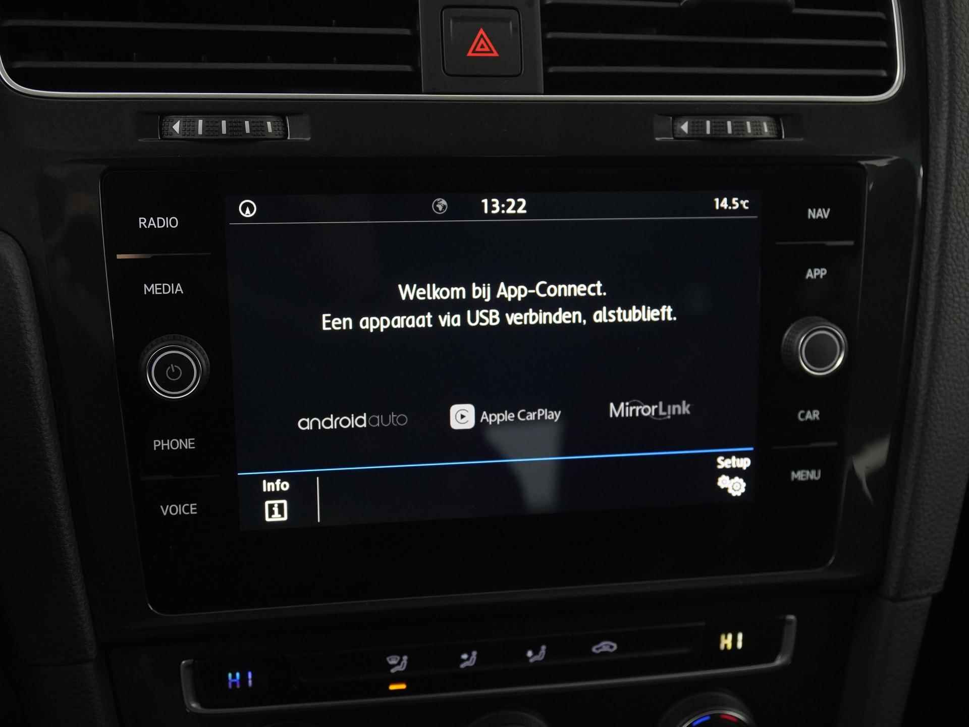 Volkswagen Golf 1.0 TSI Comfortline | Navigatie | Apple Carplay | Adapt Cruise | Zondag Open! - 15/33