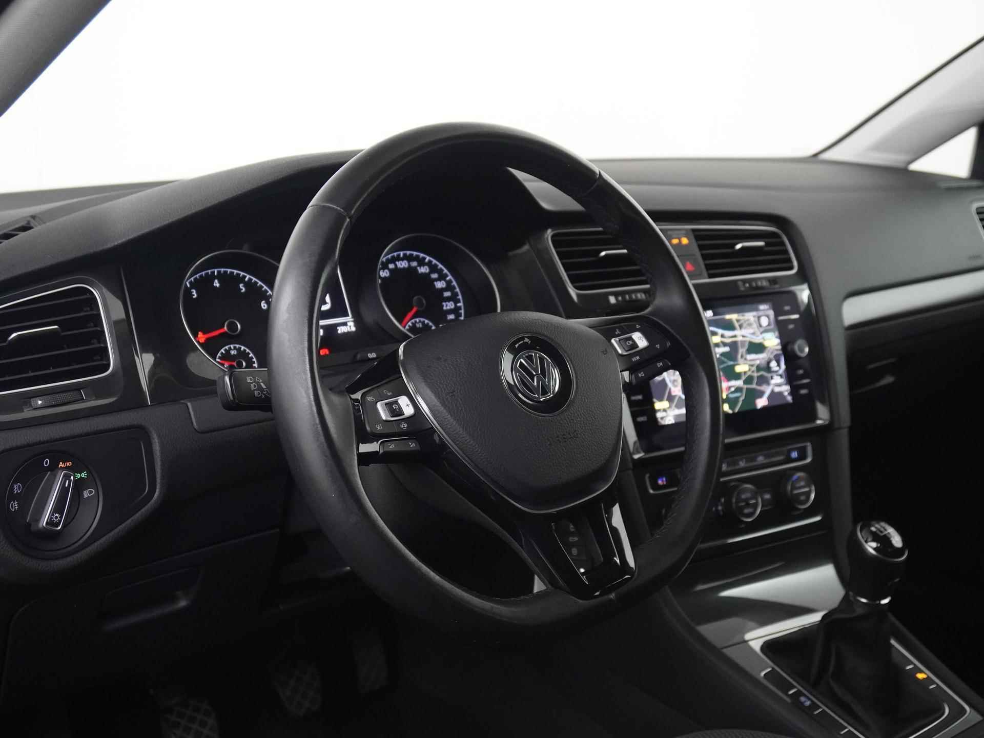 Volkswagen Golf 1.0 TSI Comfortline | Navigatie | Apple Carplay | Adapt Cruise | Zondag Open! - 30/33