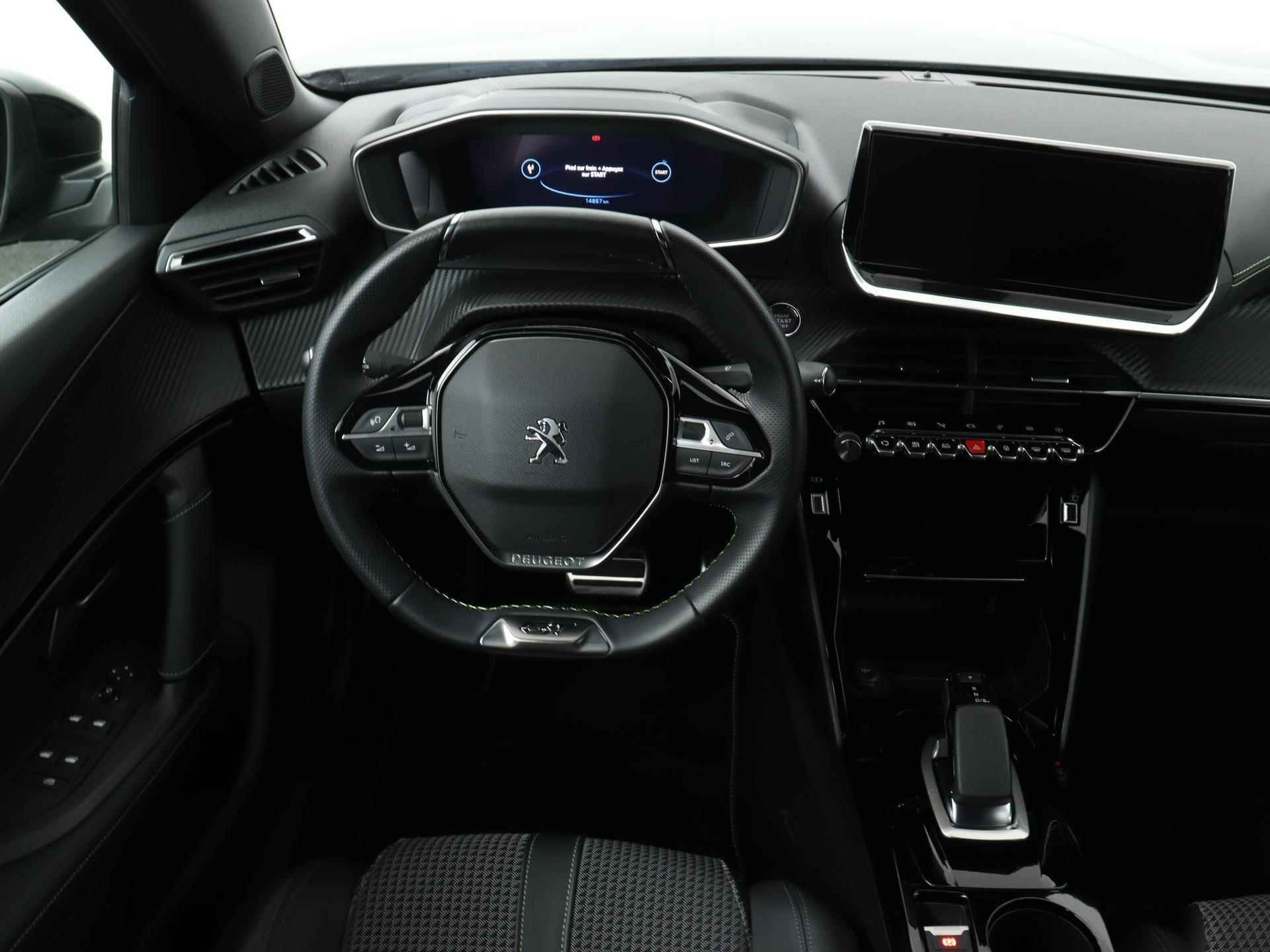 Peugeot e-2008 EV GT 50 kWh | Navigatie | Camera | Trekhaak | Sportstoelen | Licht Metalen Velgen 17" - 23/41