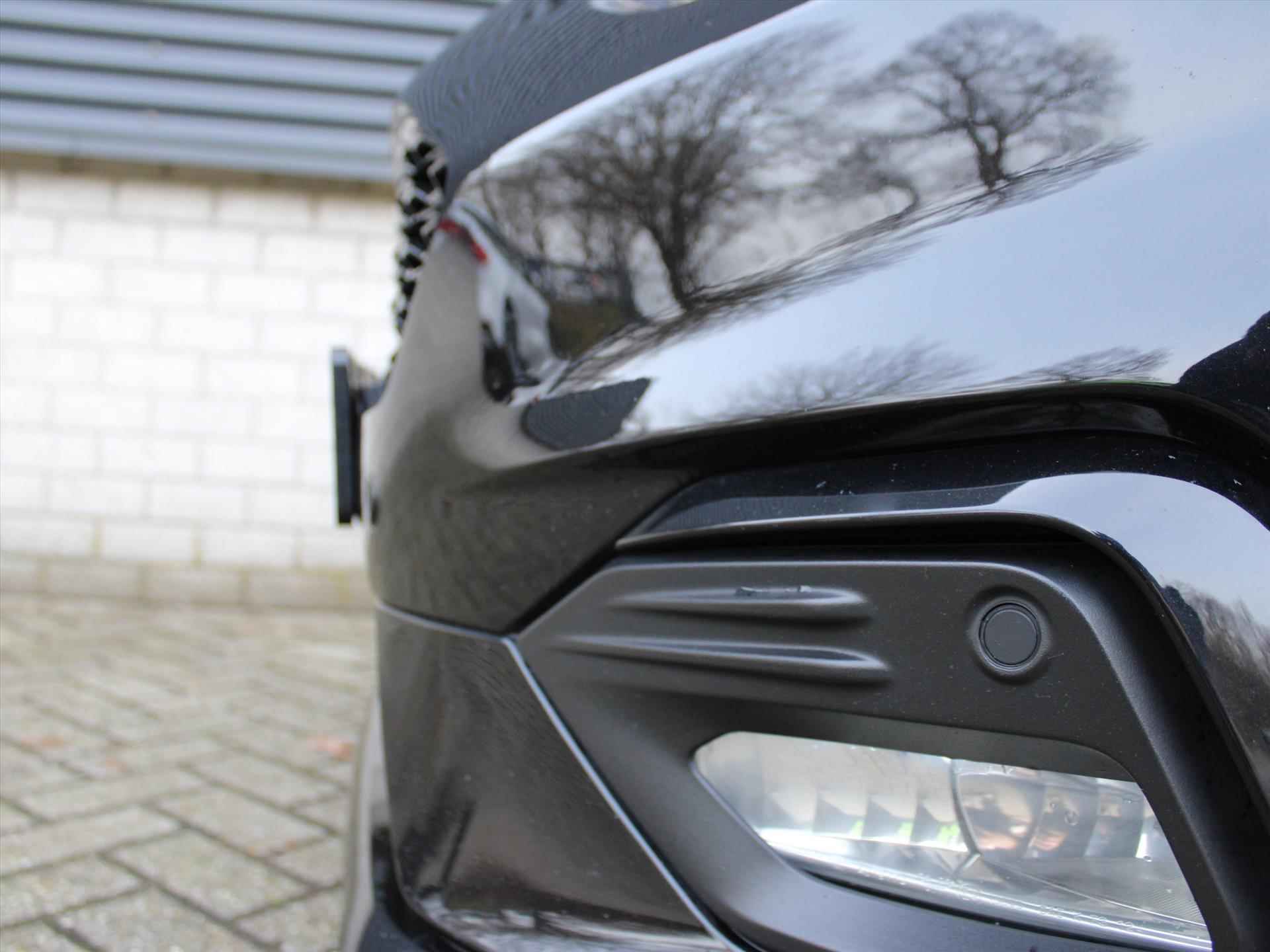 FORD Fiesta 1.0 EcoBoost 95pk 5dr ST-Line X | Adaptive Cruise Control | Apple Carplay / Android Auto | Parkeersensoren Voor en Achter | Parkeercamera Achter - 29/37