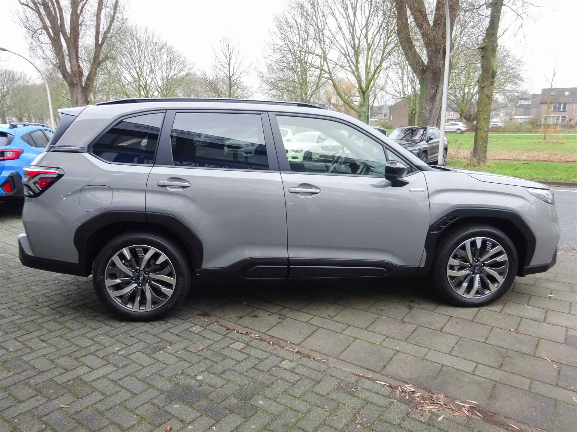 Subaru Forester Premium E-BOXER Modeljaar 2025 nu in de showroom! - 55/59