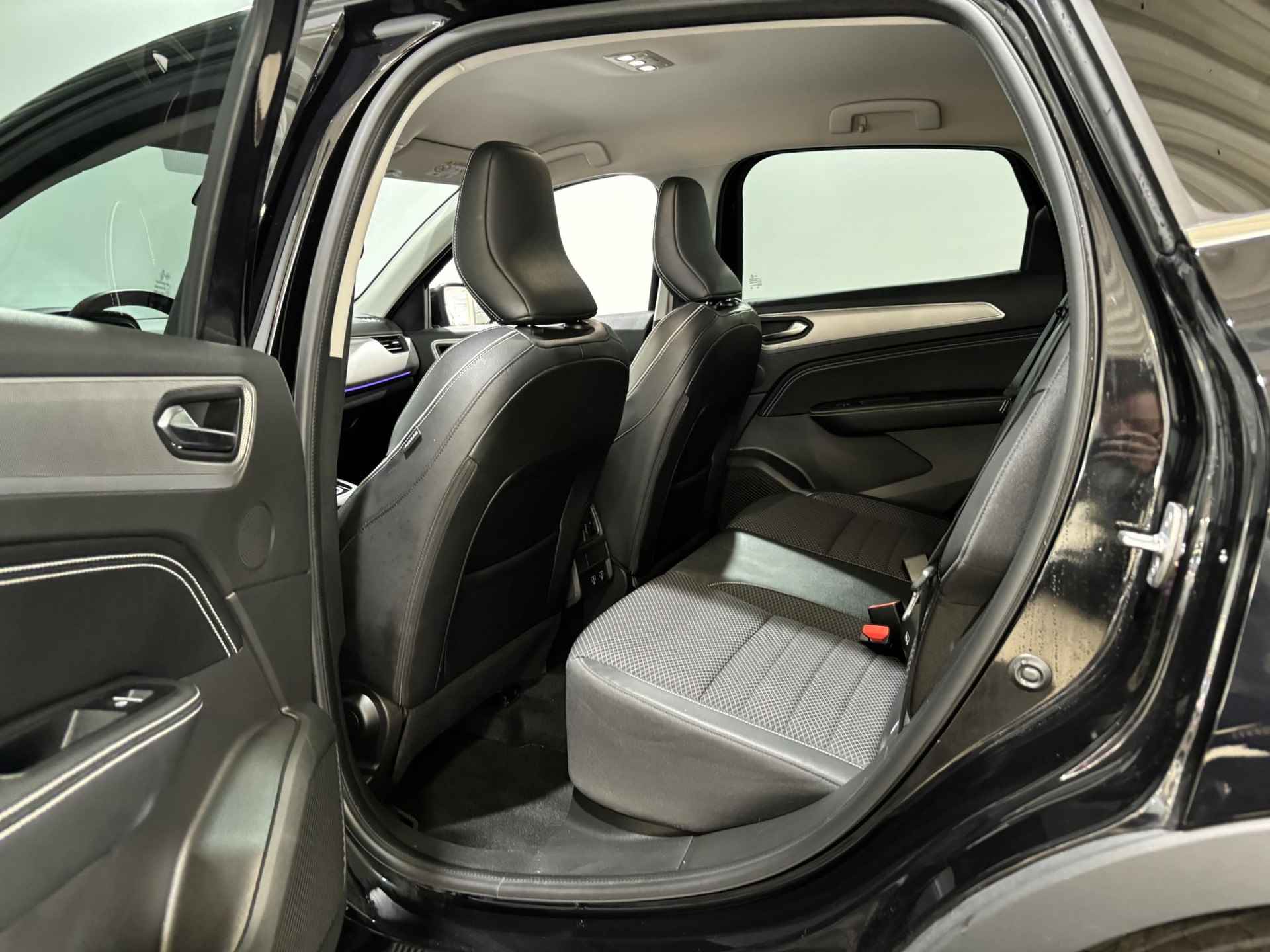 Renault Arkana 1.3 - 160PK MHEV Techno Automaat | 1e eigenaar | Full LED | Privacy Glass | Cruise Control | Climate Control | Lichtmetalen Velgen | Apple CarPlay/Android Auto | - 16/35