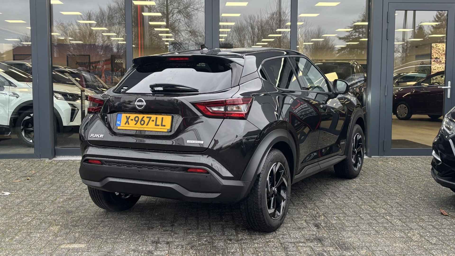 Nissan Juke 1.6 Hybrid 143 N-Connecta - 3/25