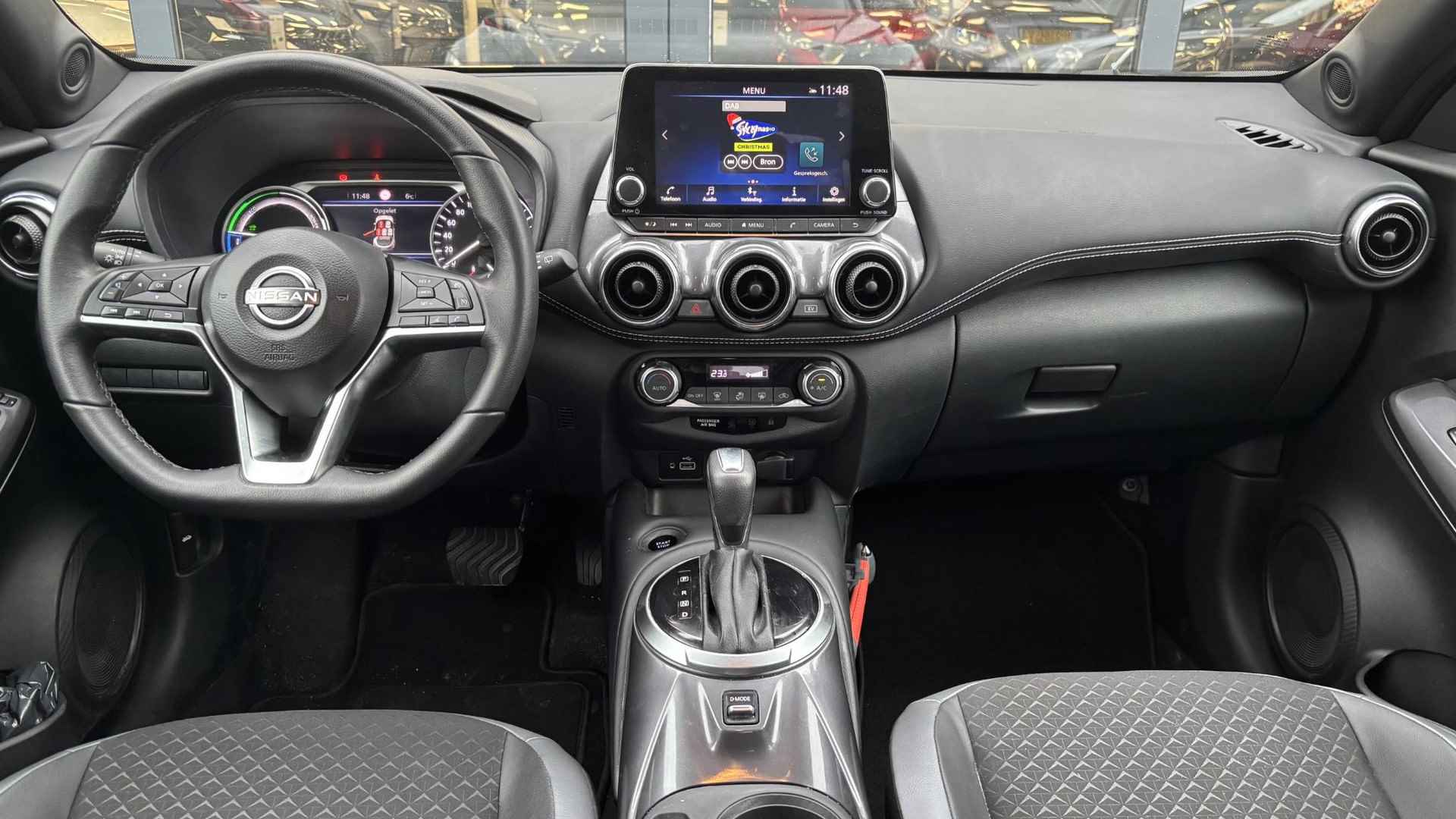 Nissan Juke 1.6 Hybrid 143 N-Connecta - 4/25