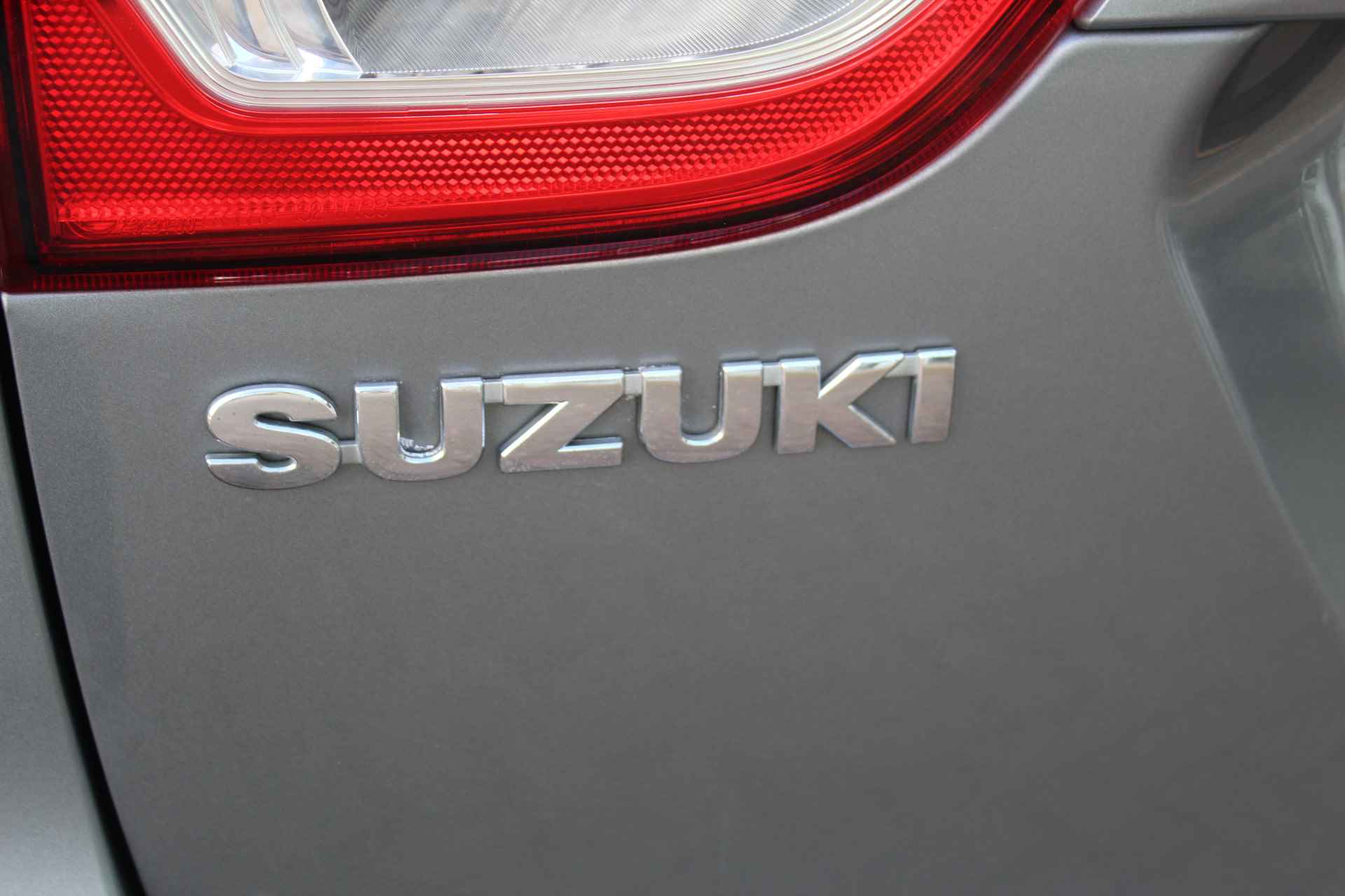 Suzuki S-Cross 1.6-120pk Comfort. Hoge zit ! Volautm. airco dual, telefoonvoorb., navigatie, cruise control, LM wielen, camera, trekhaak, metallic lak, verwarmde stoelen etc. - 34/46