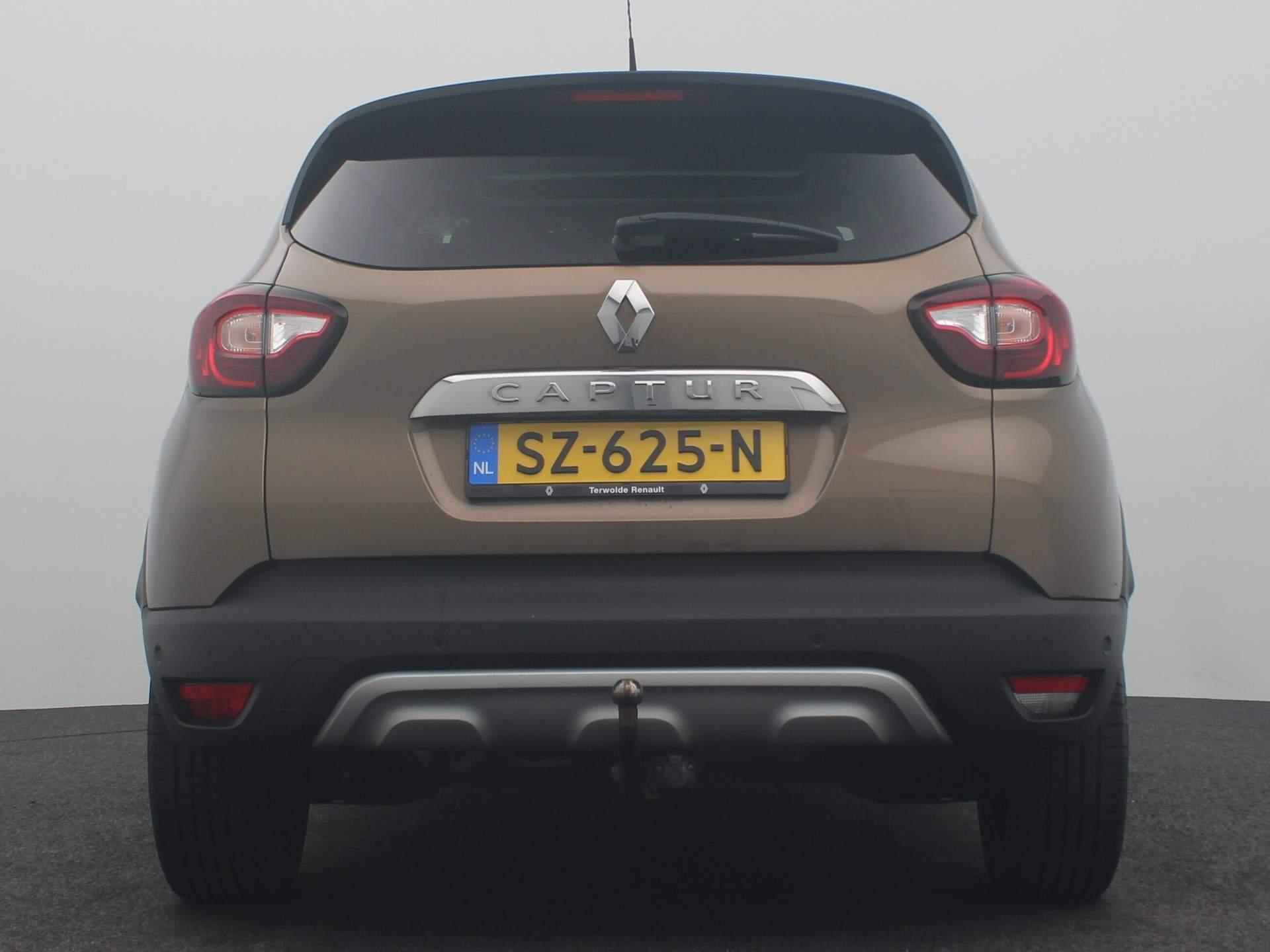 Renault Captur 0.9 TCe 90 Intens | Panoramadak | Parkeercamera | Trekhaak | Navigatie | - 4/40