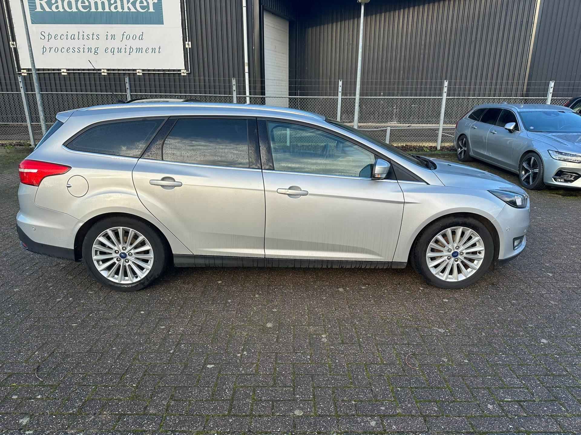 Ford Focus Wagon 1.0 Titanium - 9/21