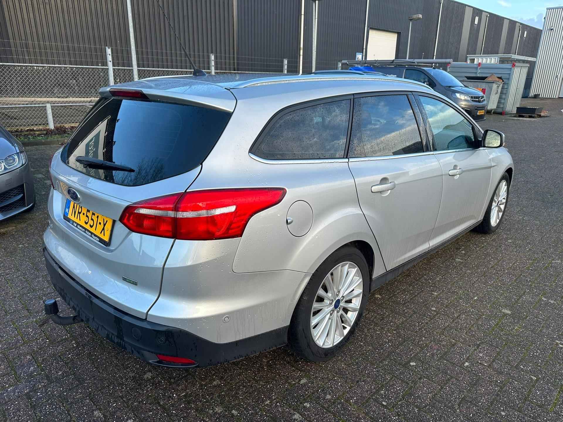 Ford Focus Wagon 1.0 Titanium - 10/21