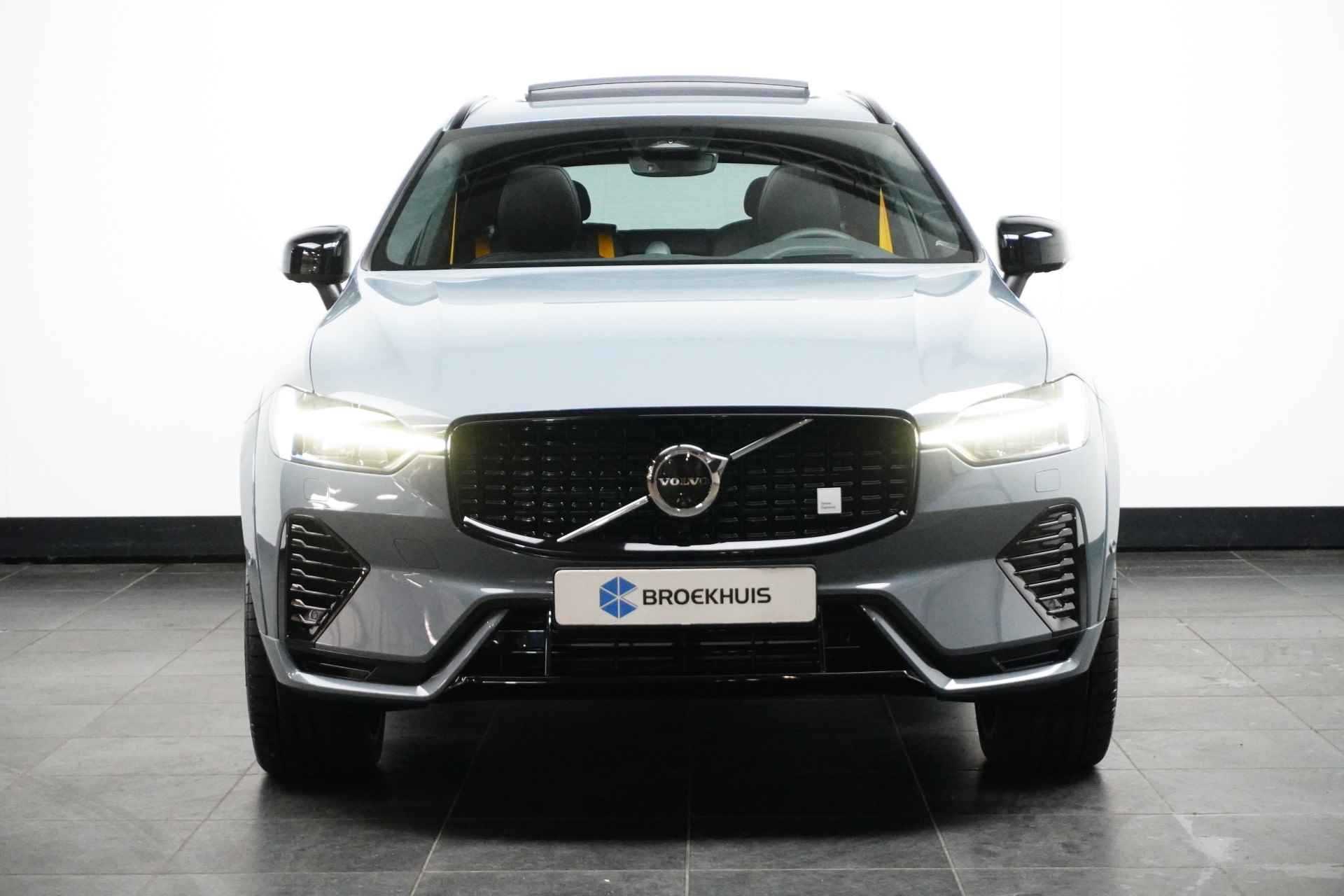 Volvo XC60 T8 AWD Polestar Engineered | 22'' | Bowers & Wilkins | 360 Camera | Getint en Gelaagd glas | Trekhaak | Head-up | Panoramadak | - 3/36