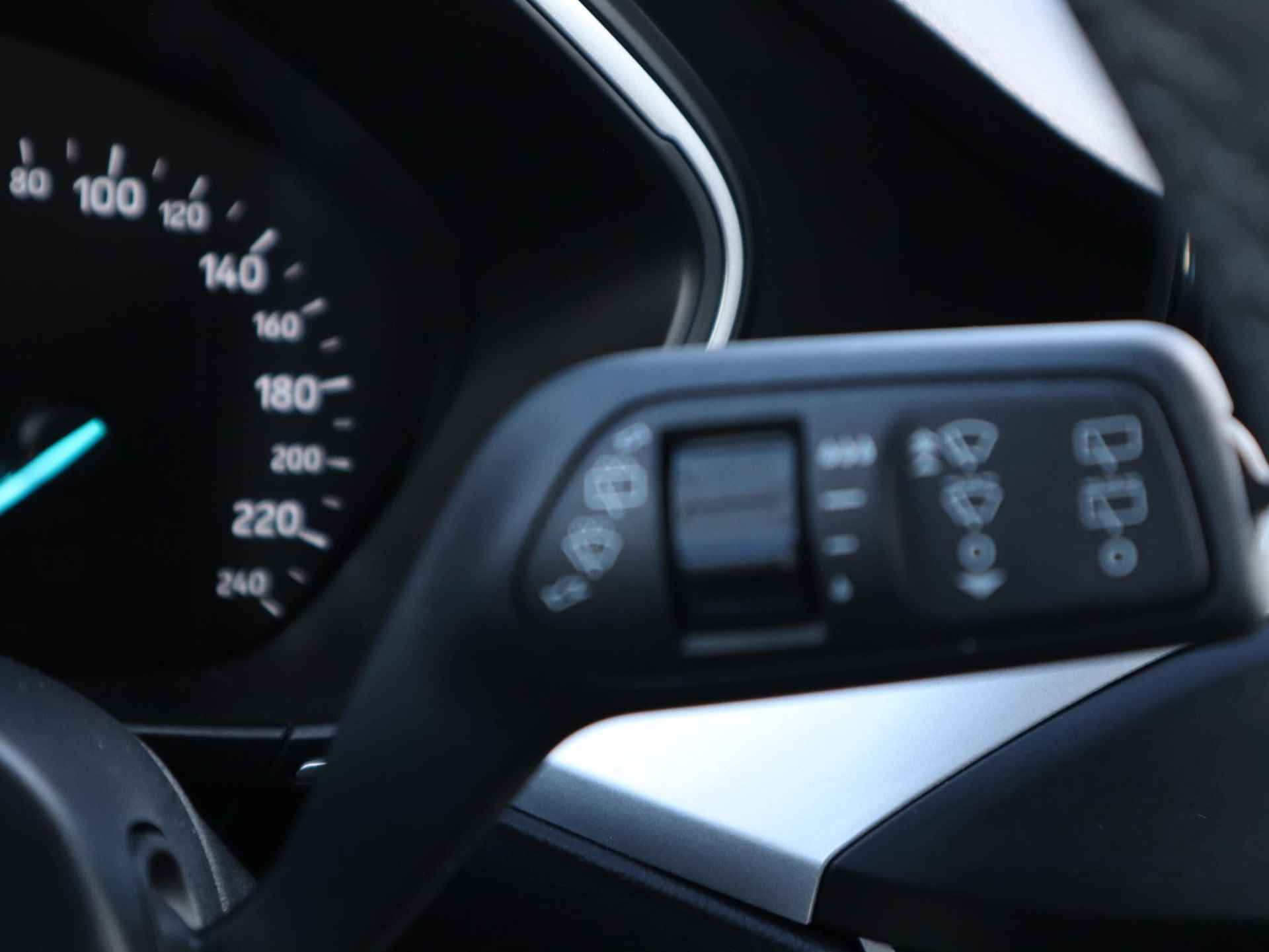 Ford Focus 1.0 EcoBoost Hybrid Trend Business 125PK | Camera | Navigatie | DAB+ | LED | Cruise Control | Parkeersensoren | Airconditioning | Lichtmetalen velgen | Apple CarPlay / Android Auto - 20/37