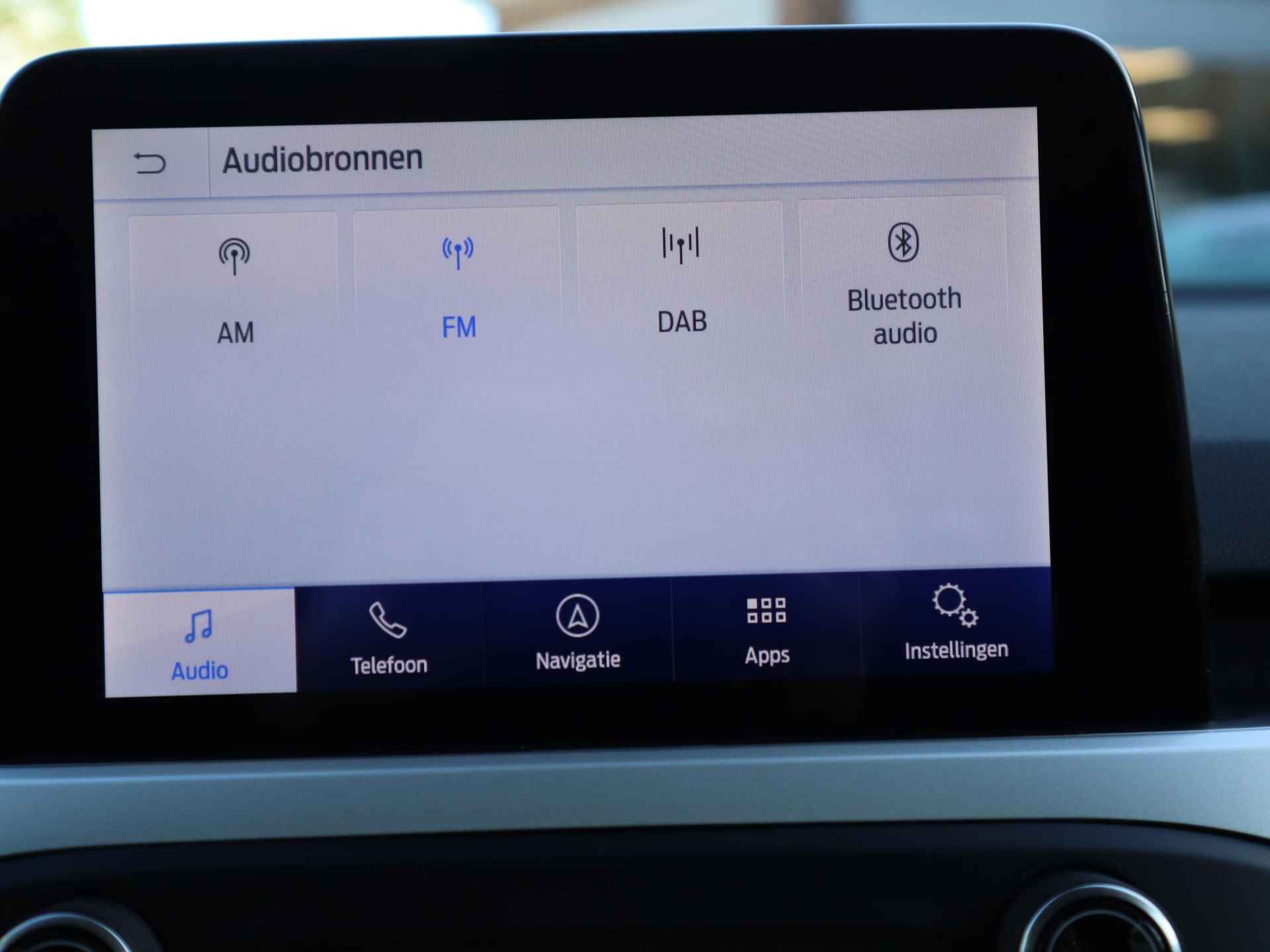 Ford Focus 1.0 EcoBoost Hybrid Trend Business 125PK | Camera | Navigatie | DAB+ | LED | Cruise Control | Parkeersensoren | Airconditioning | Lichtmetalen velgen | Apple CarPlay / Android Auto - 22/37