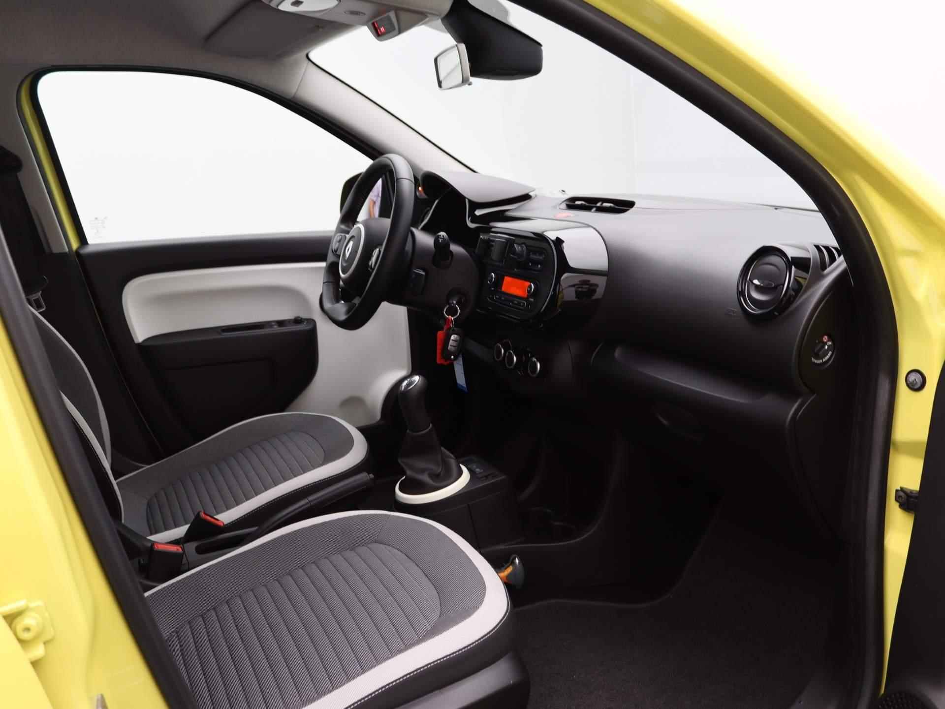 Renault Twingo 1.0 SCe 70 Dynamique | Cruise control | Airco - 28/42