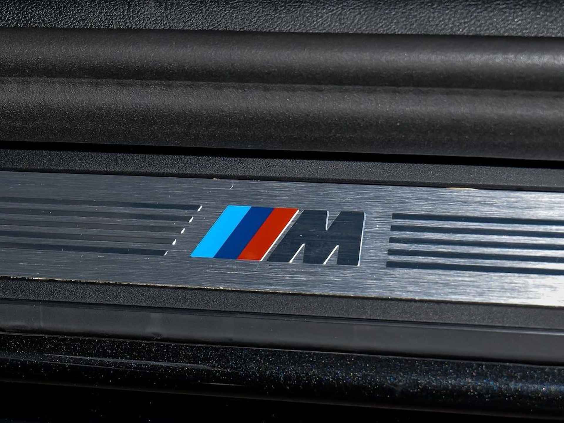 BMW 5 Serie Touring 530d 286 PK M-Sport ACC Head-Up Panoramadak Comfortstoelen Shadow Line - 15/17