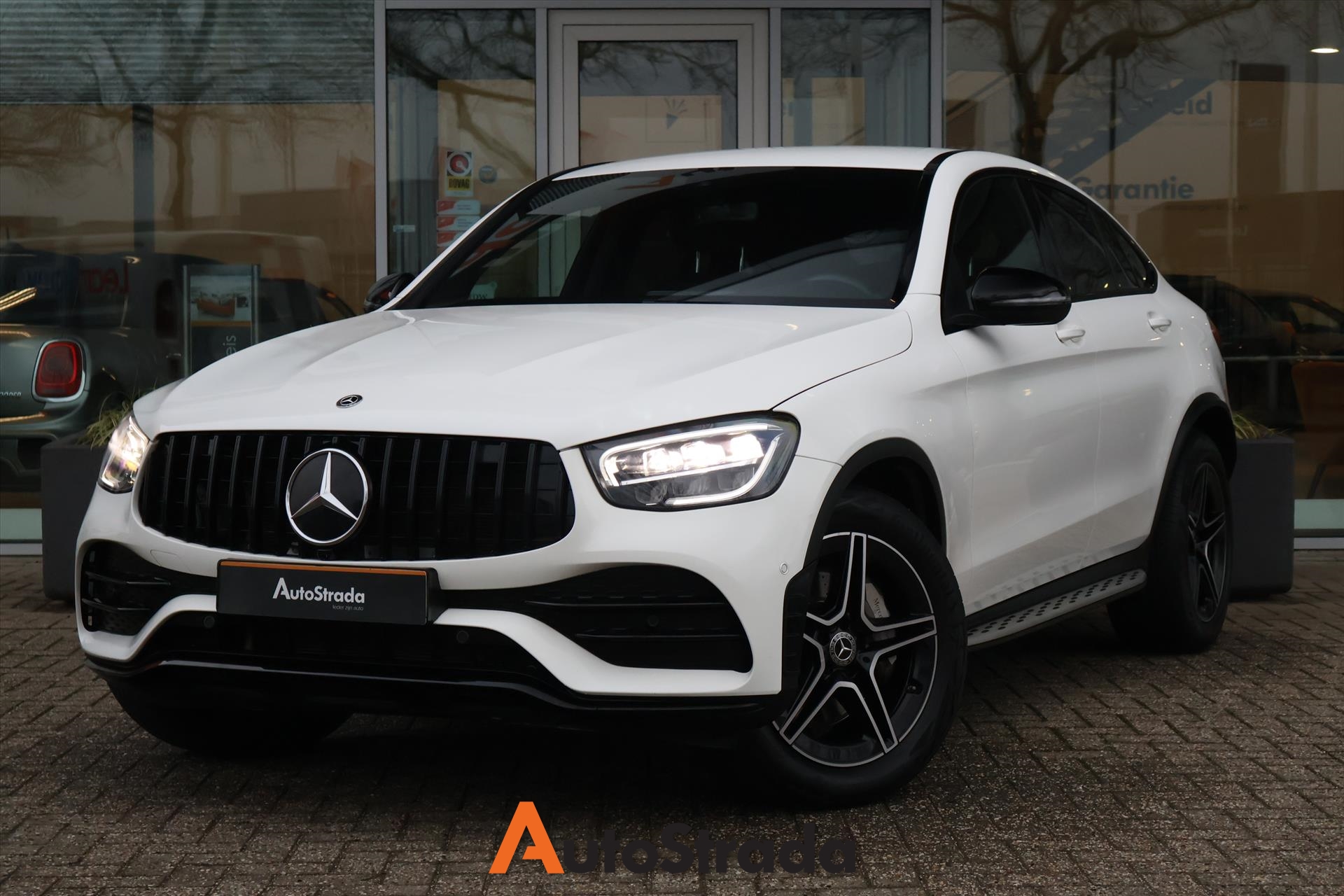 Mercedes GLC-Klasse 200 AMG-Line 197pk 4MATIC 9G-TRONIC | Virtual | Camera | Trekhaak | Navi | Carplay