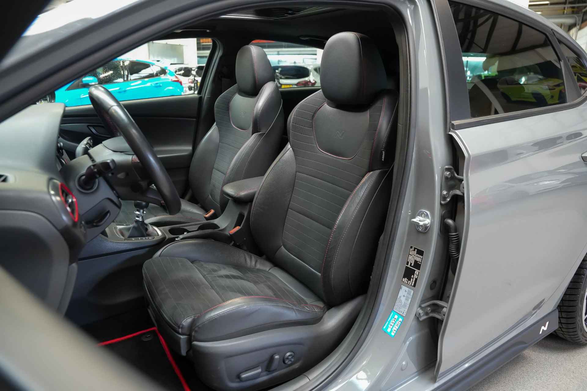 Hyundai i30 N2 Performance Fastback 2.0 275pk T-GDI |panoramadak|Pioneer geluidsysteem|elk. stoelen + instap functie|Apple Carplay|parkeercamera en sensoren|cruise control|19"| - 35/43