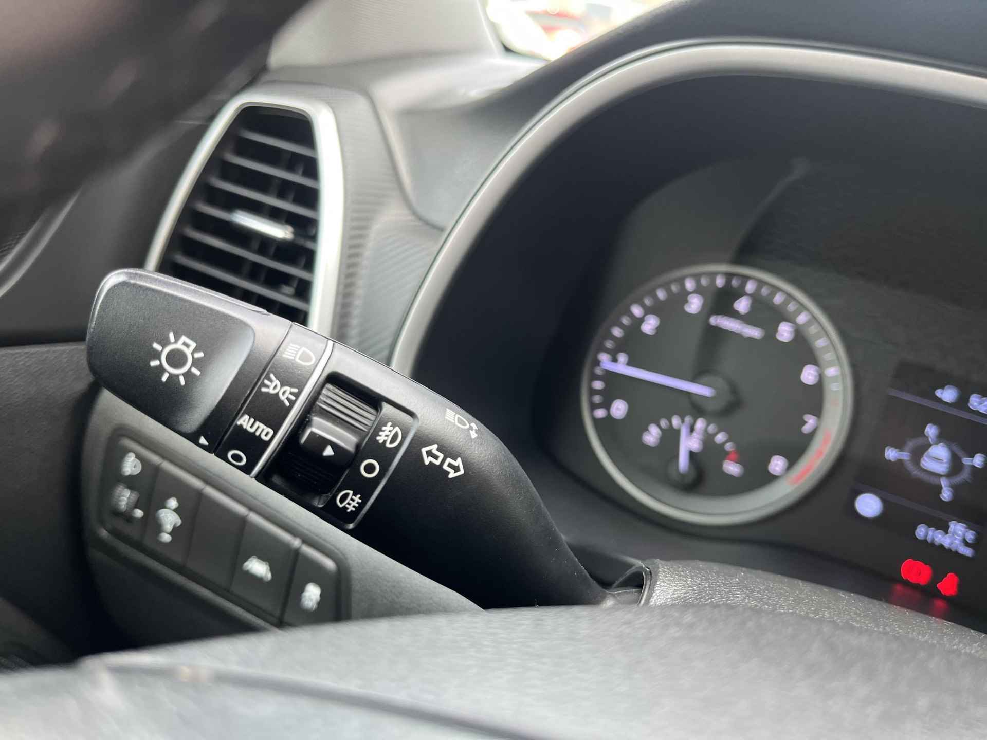 Hyundai Tucson 1.6 GDI Comfort | Navigatie | Cruise Control | Climate Control | Parkeersensoren | Parkeercamera | 36Mnd. Garantie | Rijklaar! | - 19/29