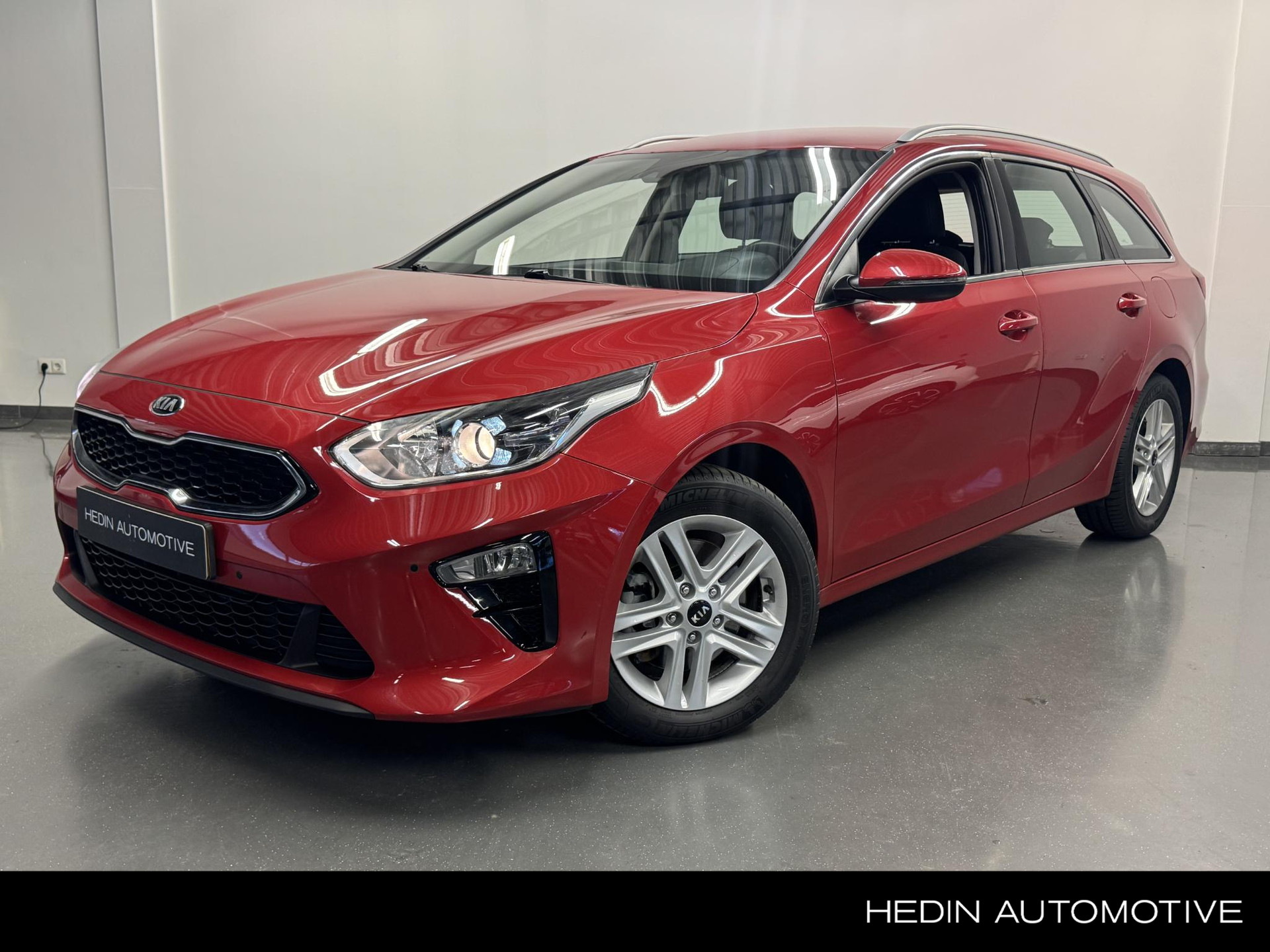 Kia Ceed Sportswagon 1.4 T-GDi 140PK DynamicLine | Navigatie | Camera | Climate control | Cruise control | Carplay | PDC V+A | LMV 16inch