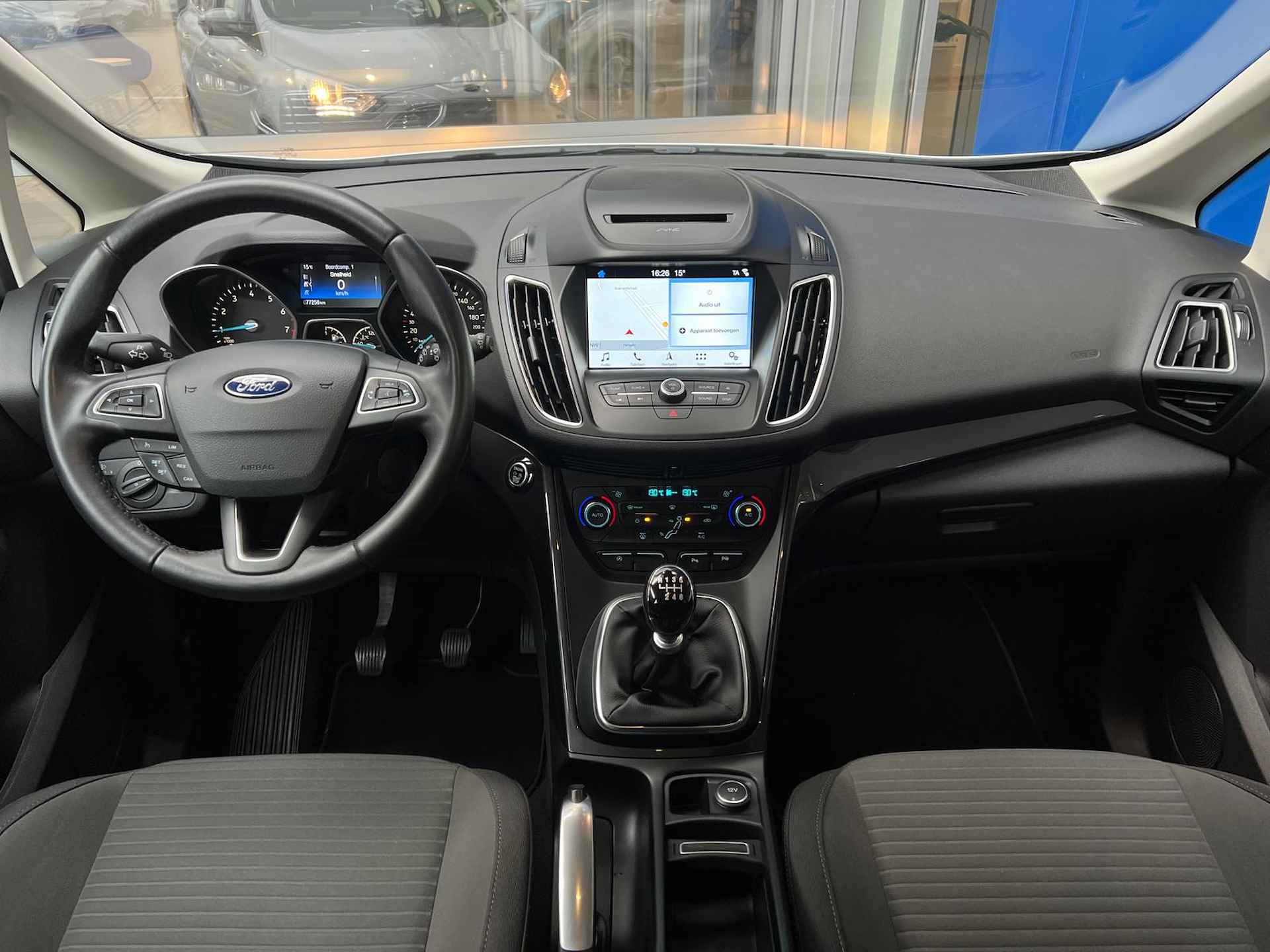 Ford C-MAX 1.0 Titanium | Navigatie | Apple Carplay | Keyless | Verw. voorruit | PDC rondom | Cruise C. | Climate C. - 3/35