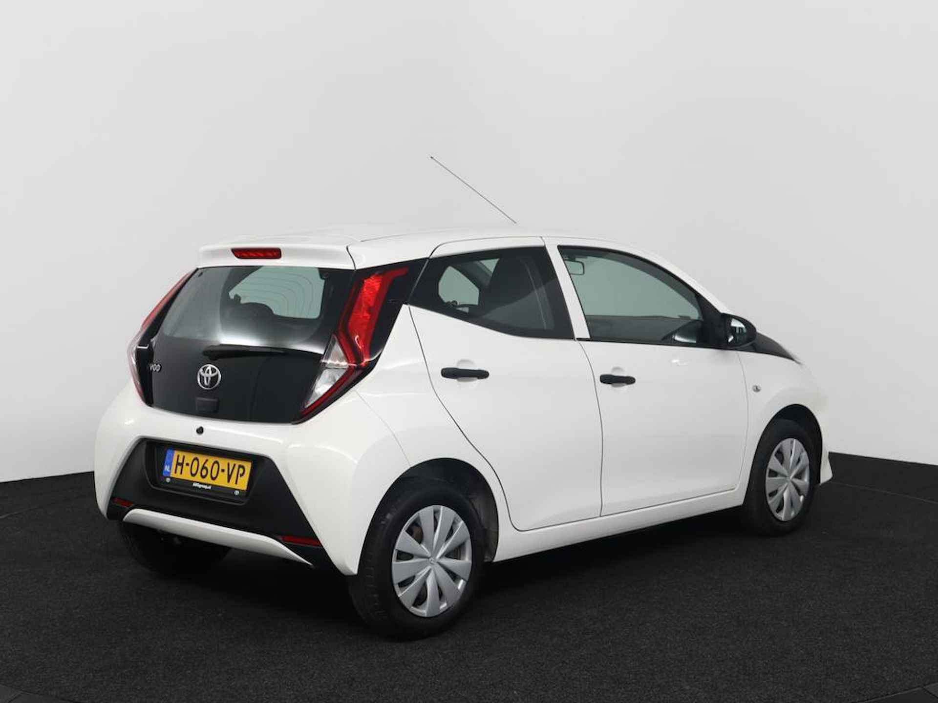 Toyota Aygo 1.0 VVT-i x-fun | Airconditioning | Centrale deurvergrendeling op afstand | NAP | - 2/53