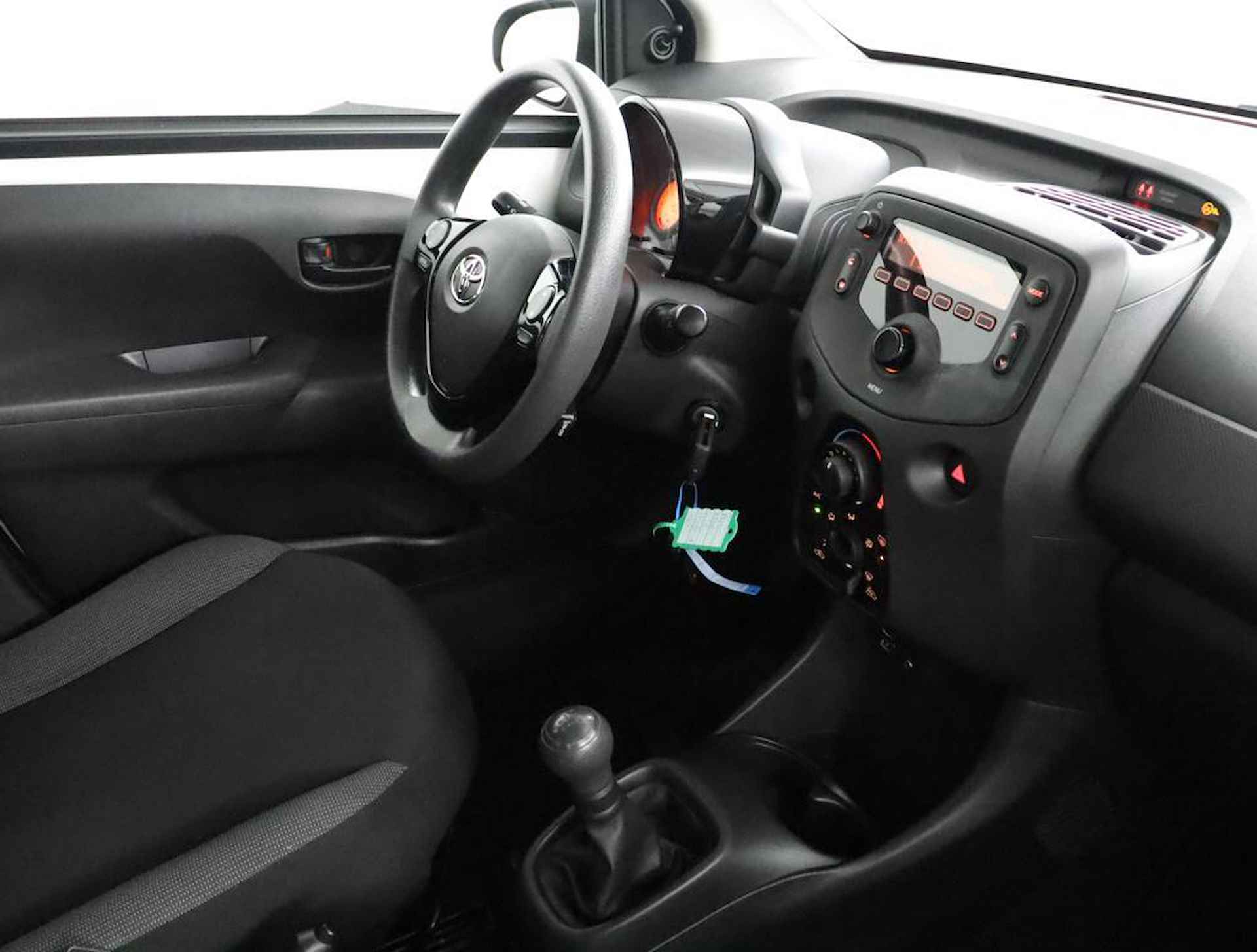 Toyota Aygo 1.0 VVT-i x-fun | Airconditioning | Centrale deurvergrendeling op afstand | NAP | - 49/53