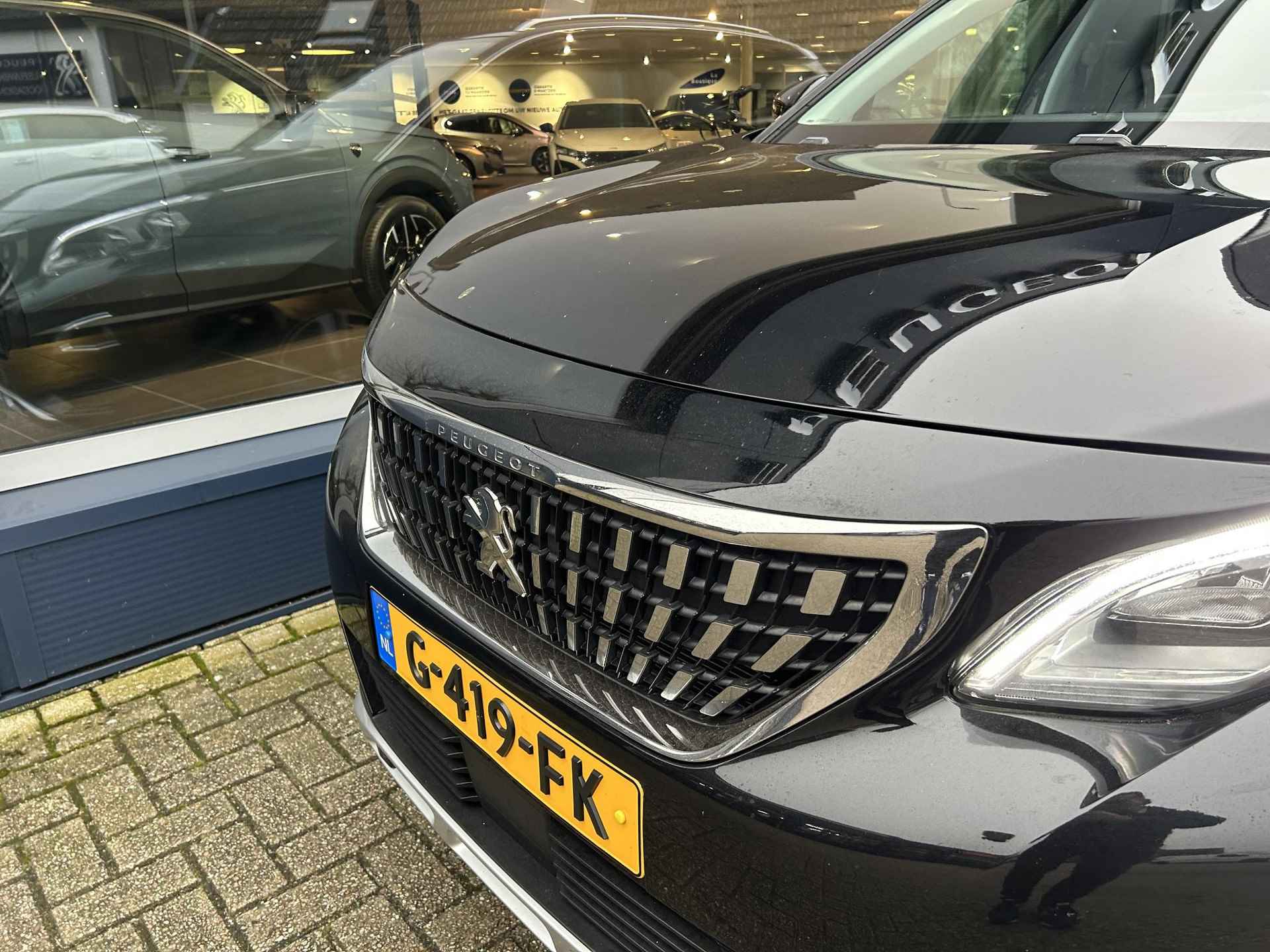 Peugeot 3008 1.2 Turbo 130PK Allure | All season banden | Trekhaak | Navigatie | km stand 38180 | Lichtmetaal | DAB | Cruise control | Parkeercamera | Dealer onderhouden. - 27/37