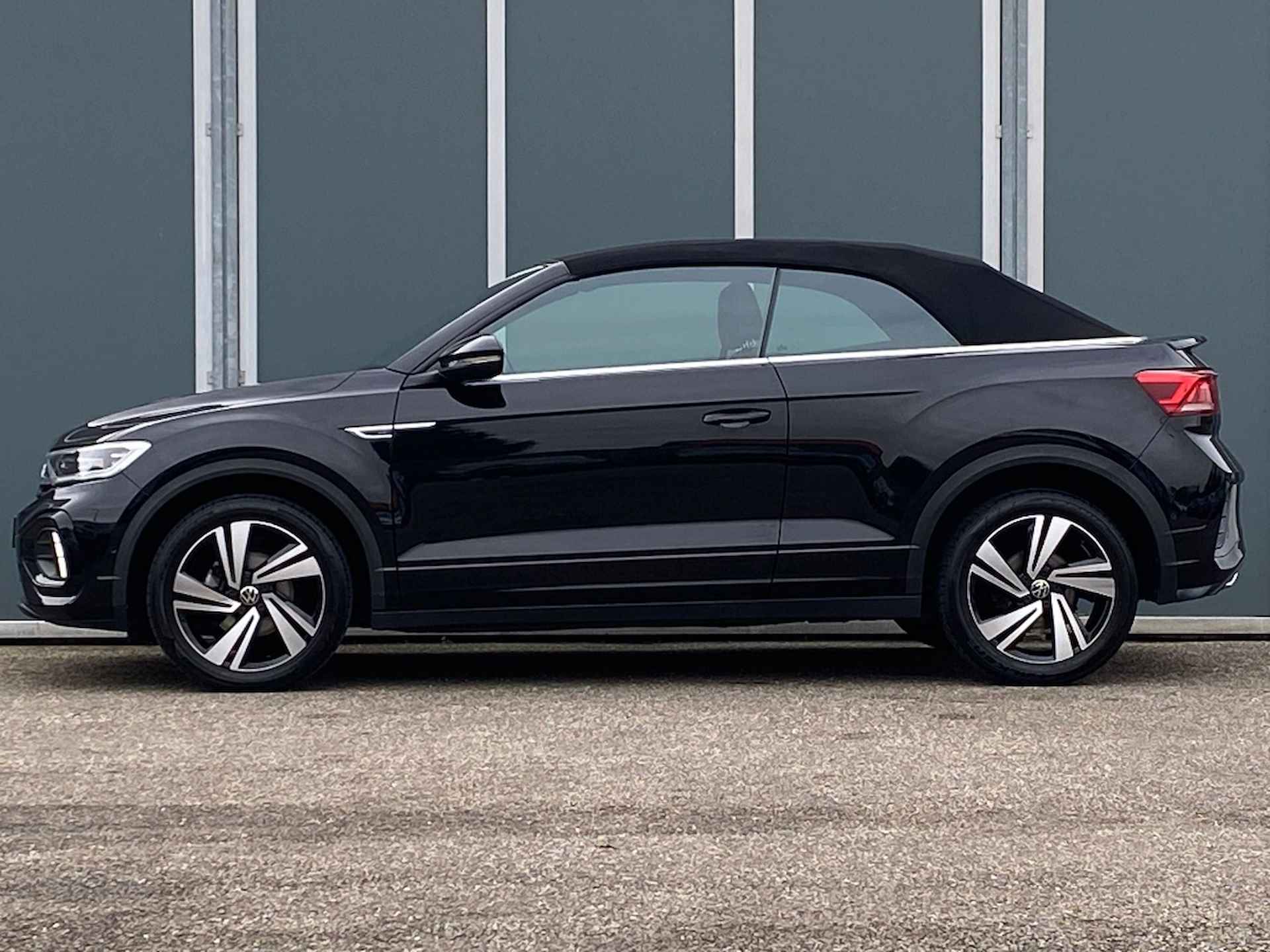 Volkswagen T-Roc Cabriolet  1.5 TSI 150pk DSG R-Line Black Edtion | ACC | Camera | Winter pa - 34/39