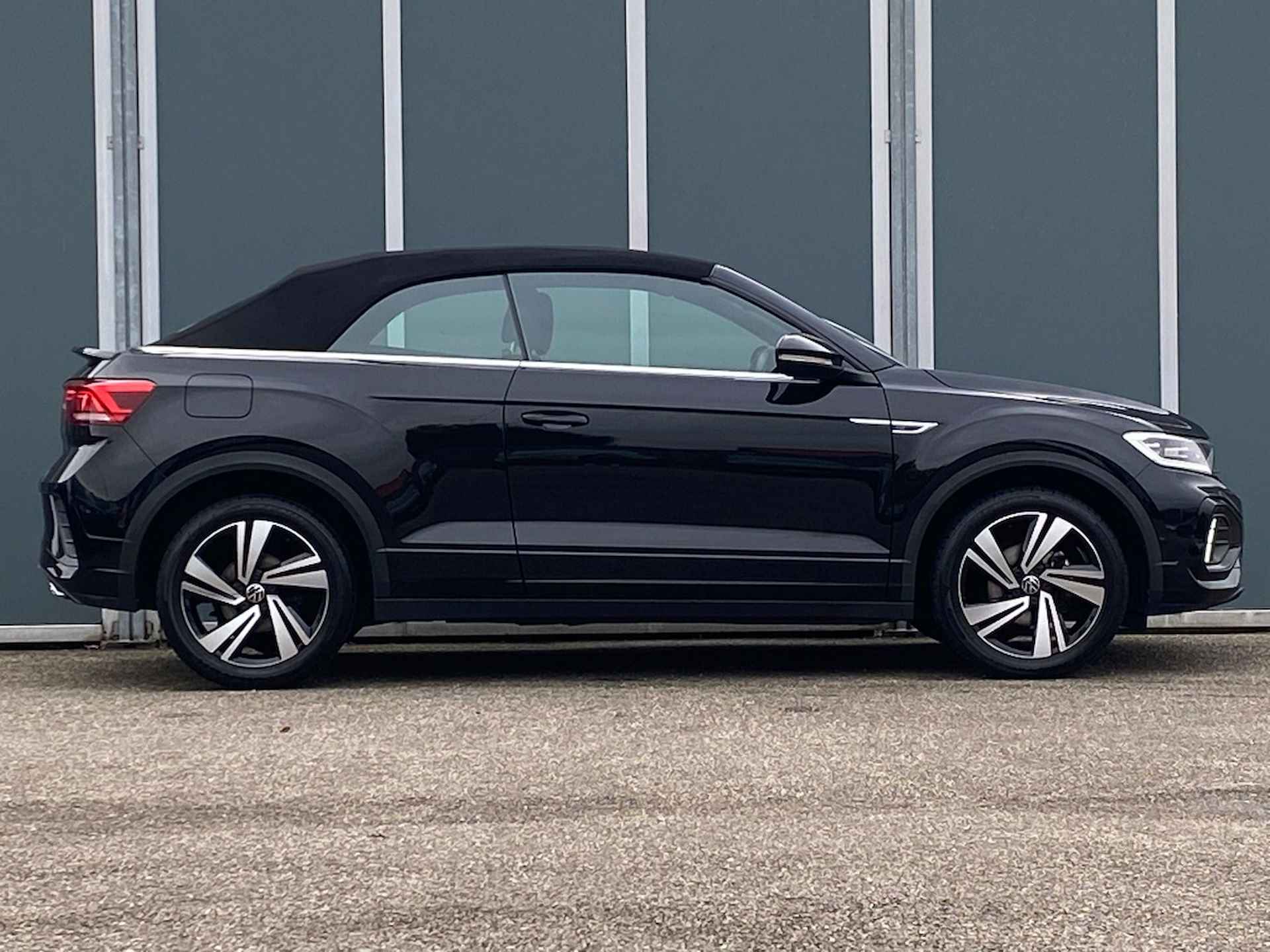 Volkswagen T-Roc Cabriolet  1.5 TSI 150pk DSG R-Line Black Edtion | ACC | Camera | Winter pa - 36/39