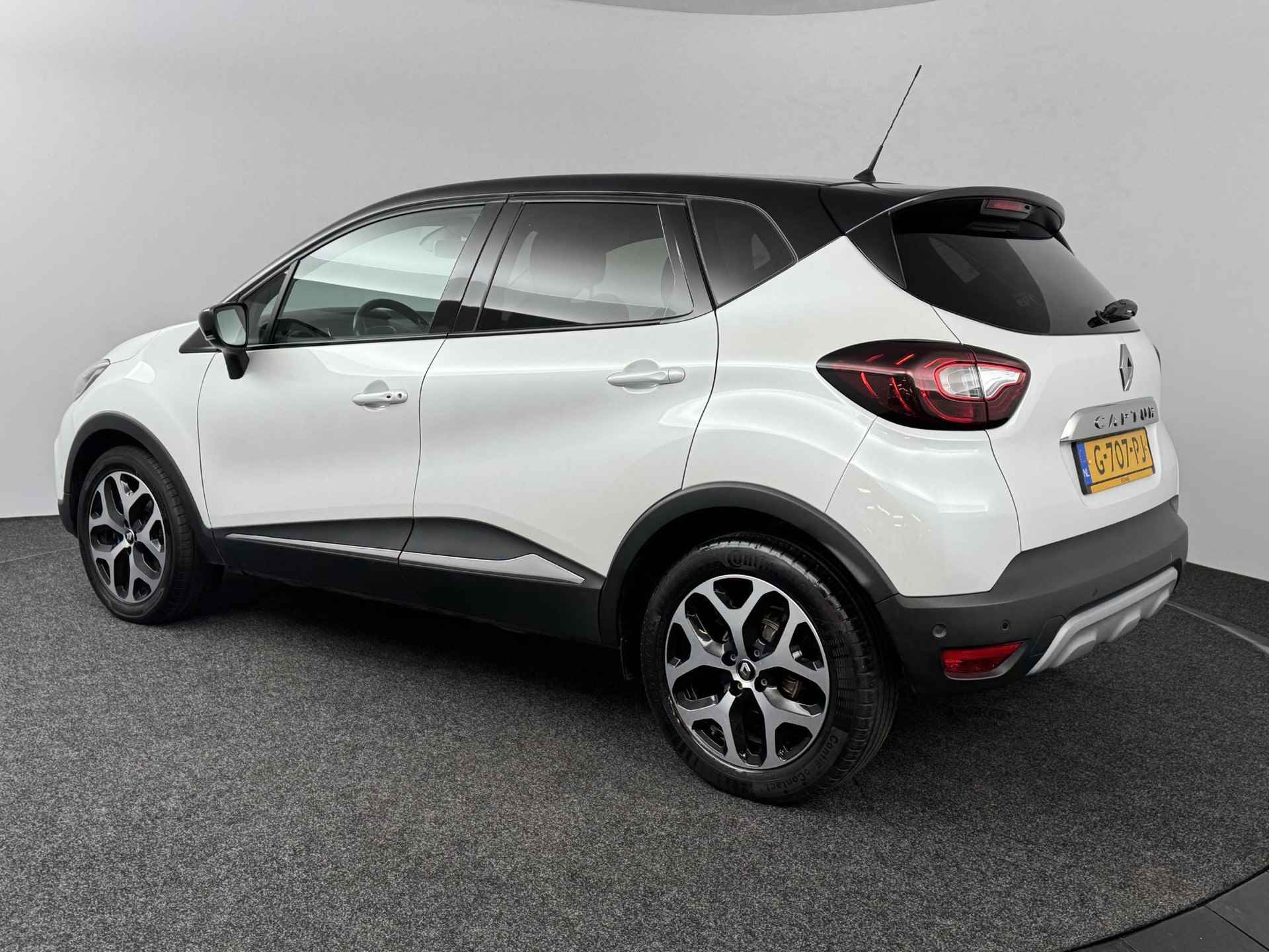 Renault Captur 1.3 TCe 150 EDC Intens | Achteruitrijcamera - 6/44