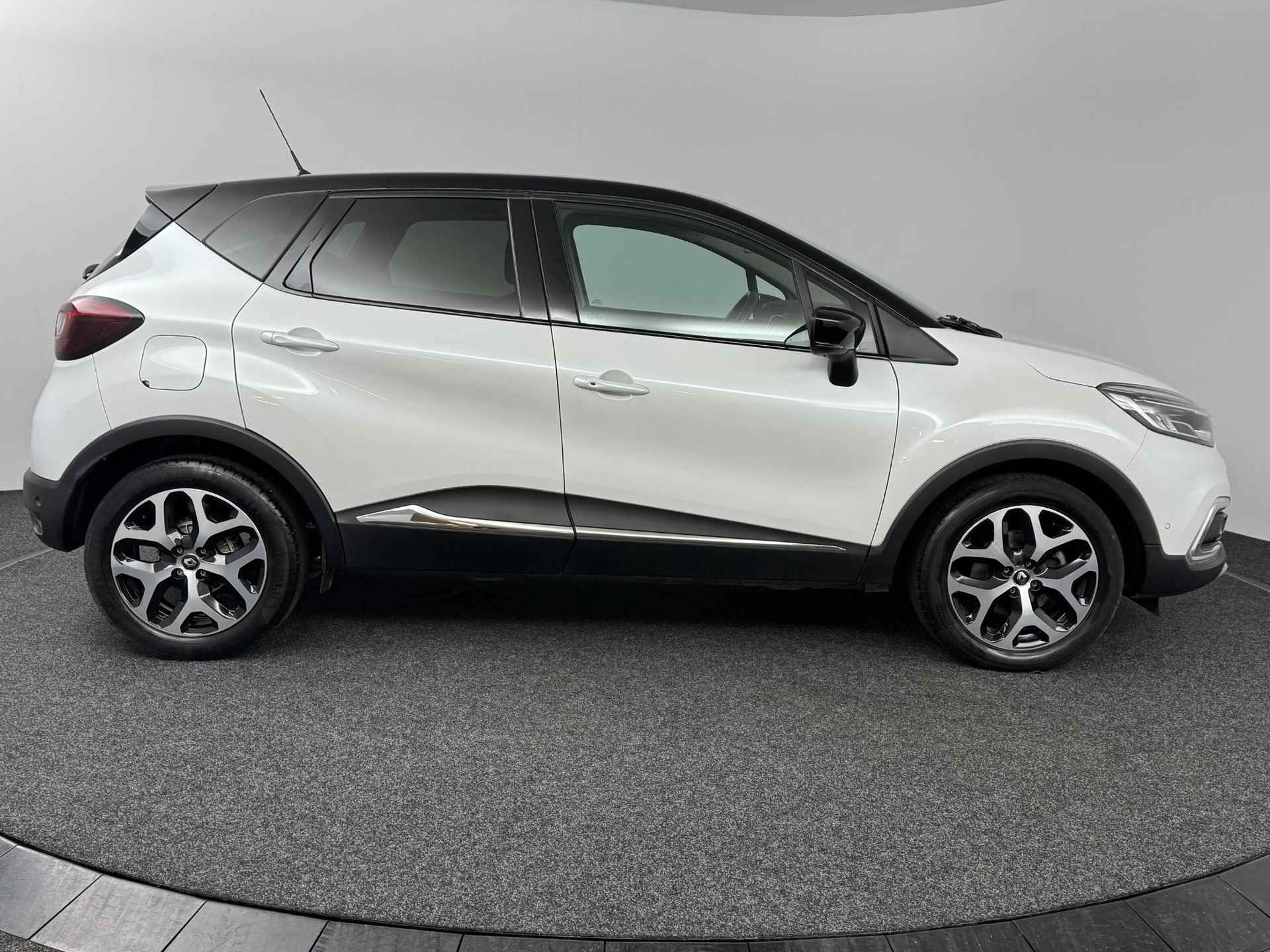 Renault Captur 1.3 TCe 150 EDC Intens | Achteruitrijcamera - 15/44