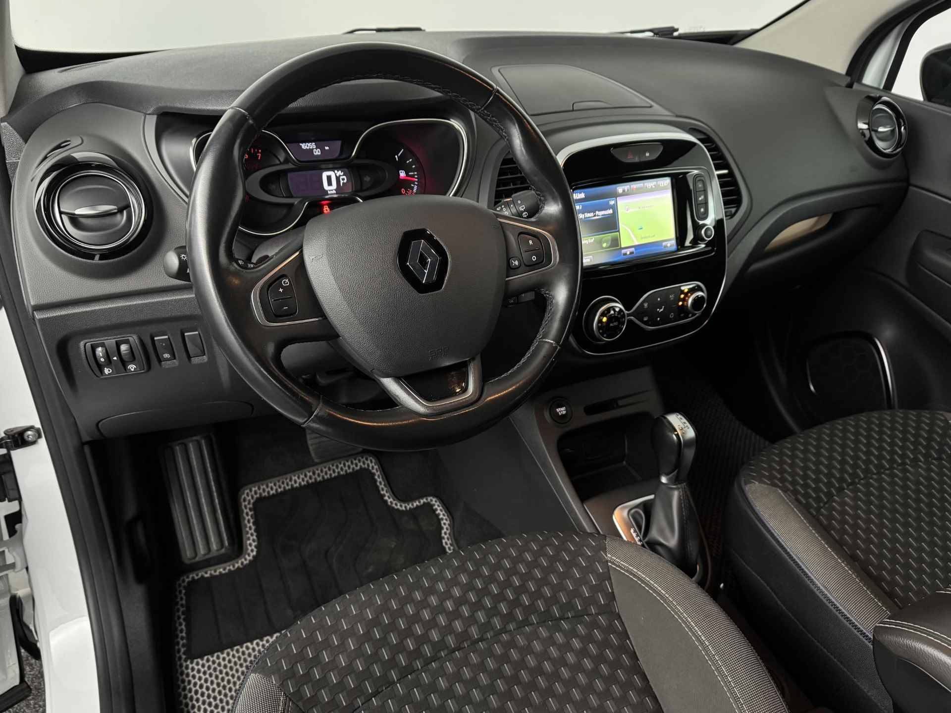 Renault Captur 1.3 TCe 150 EDC Intens | Achteruitrijcamera - 22/44