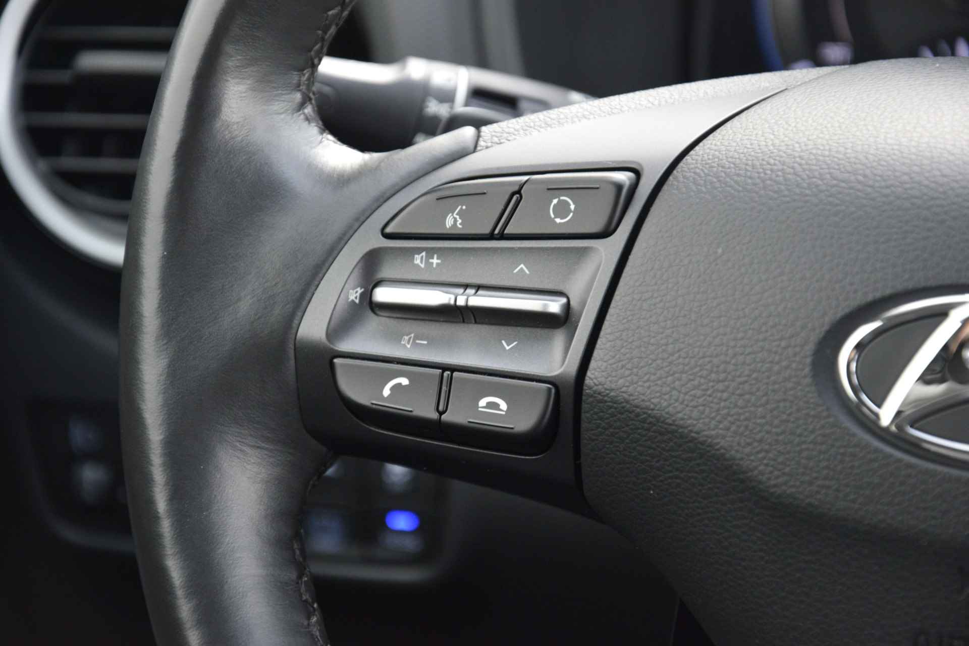 Hyundai KONA 1.6 GDI HEV Fashion Design Automaat Stoel en Stuur verwarming | Achteruitrijcamera | Navigatie | Apple Carplay | KRELL Geluidsinstallatie | - 21/34