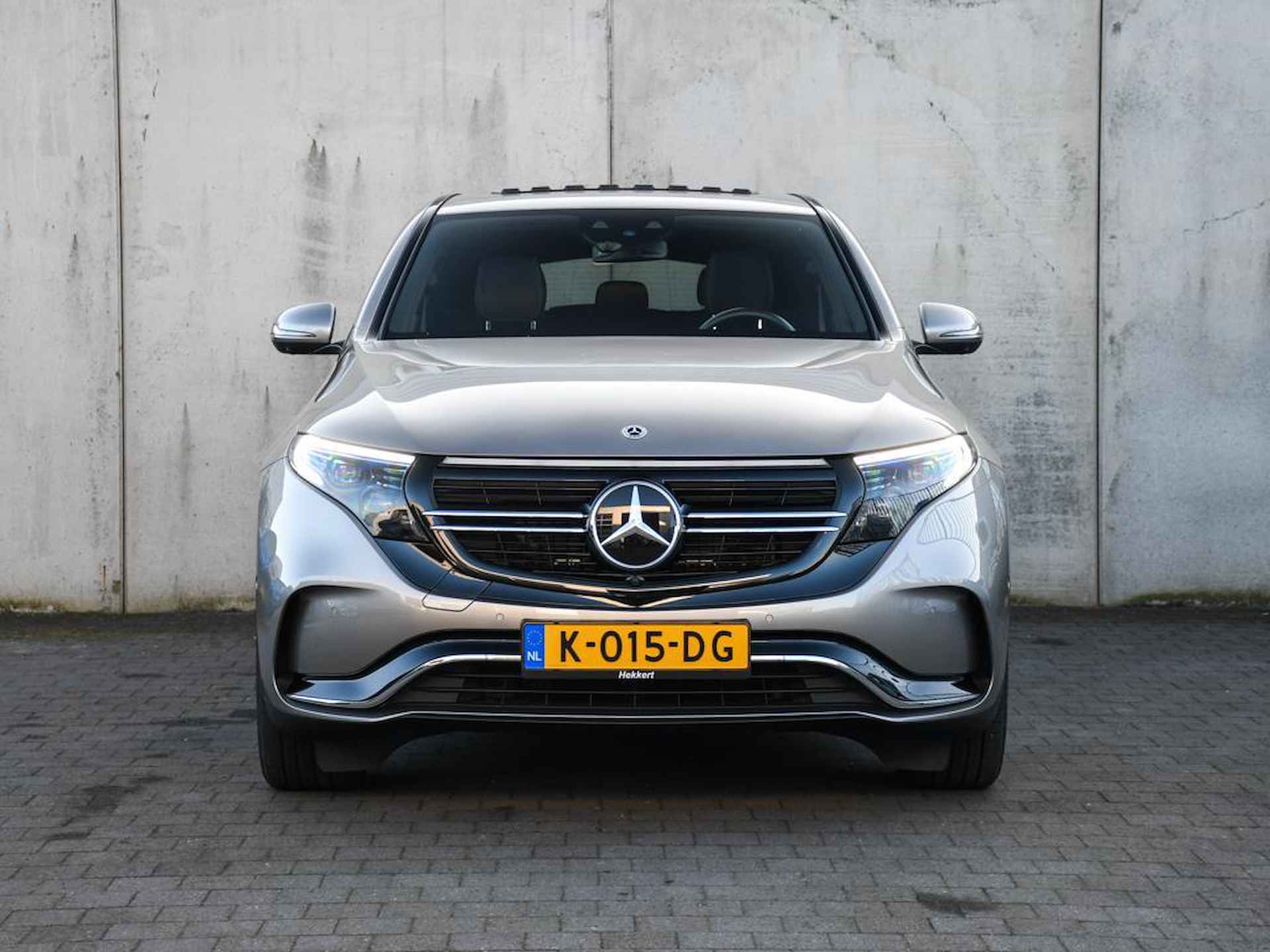 Mercedes-Benz EQC 400 4MATIC Business Solution AMG 80kWh 408pk Automaat BURMESTER SOUND | 360º CAM. | SCHUIF-DAK | ADAPT. CRUISE | 20''LM - 4/68