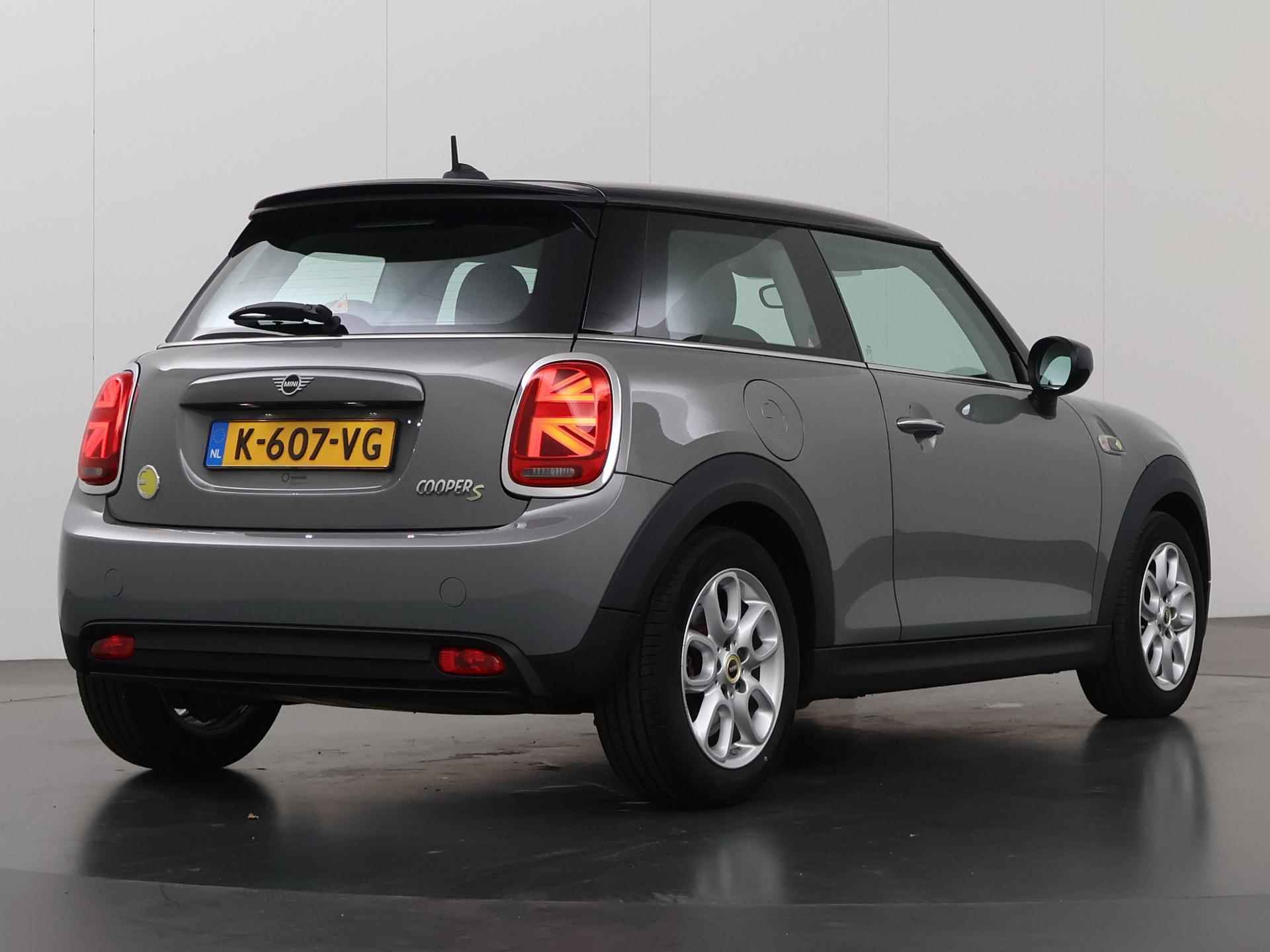 Mini Mini Electric Basic 33 kWh | Navigatie | Digitaal dashboard | Keyless Go | Climate control | Bluetooth | - 3/39