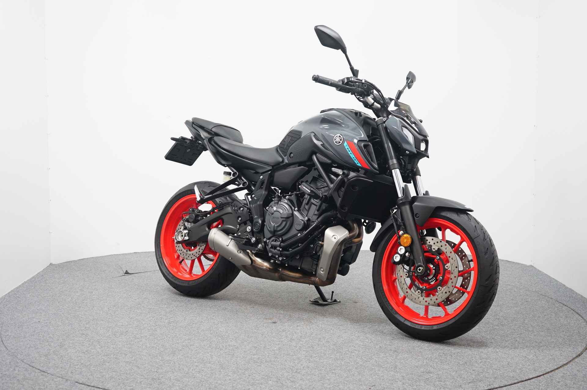 Yamaha MT-07 ABS - 2/18