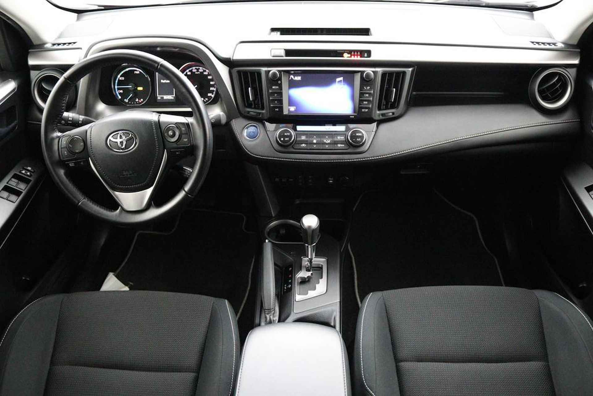 Toyota RAV4 2.5 Hybrid AWD Style | Stoelverwarming | Parkeersensoren | Electrische achterklep | 1650 kg Trekgewicht | - 4/45